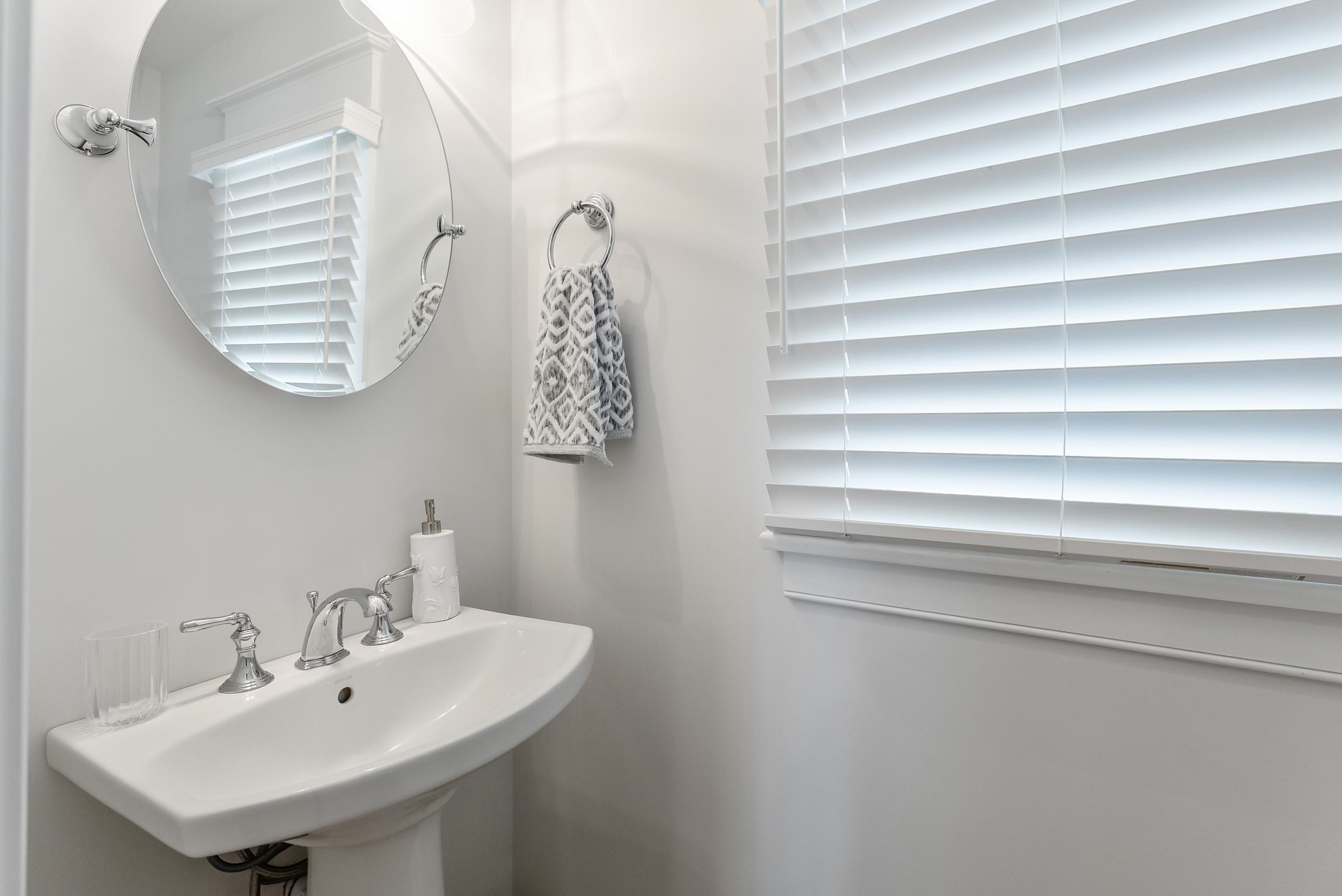 253 35th Street - Picture 26