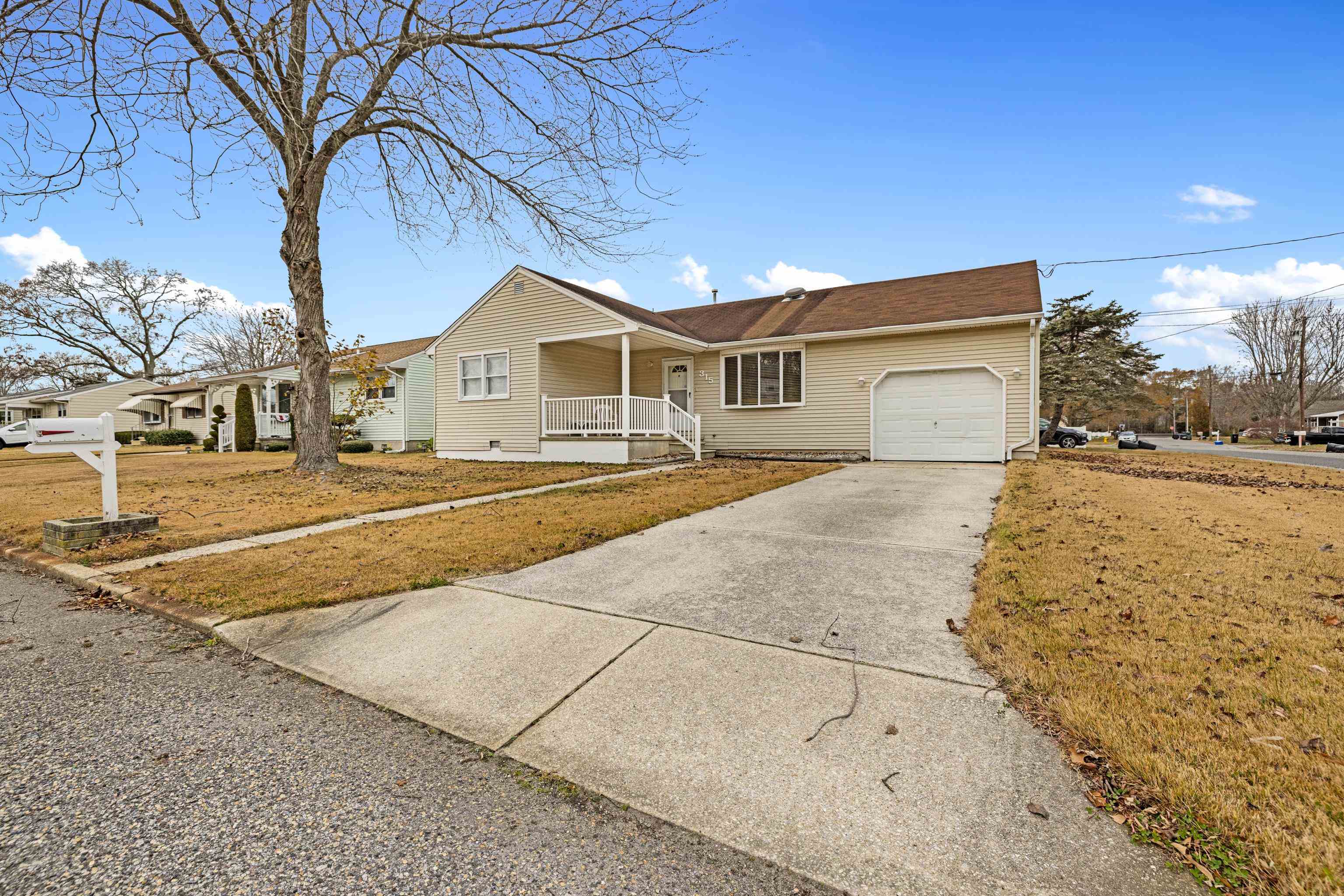 315 E Drumbed Road-Villas