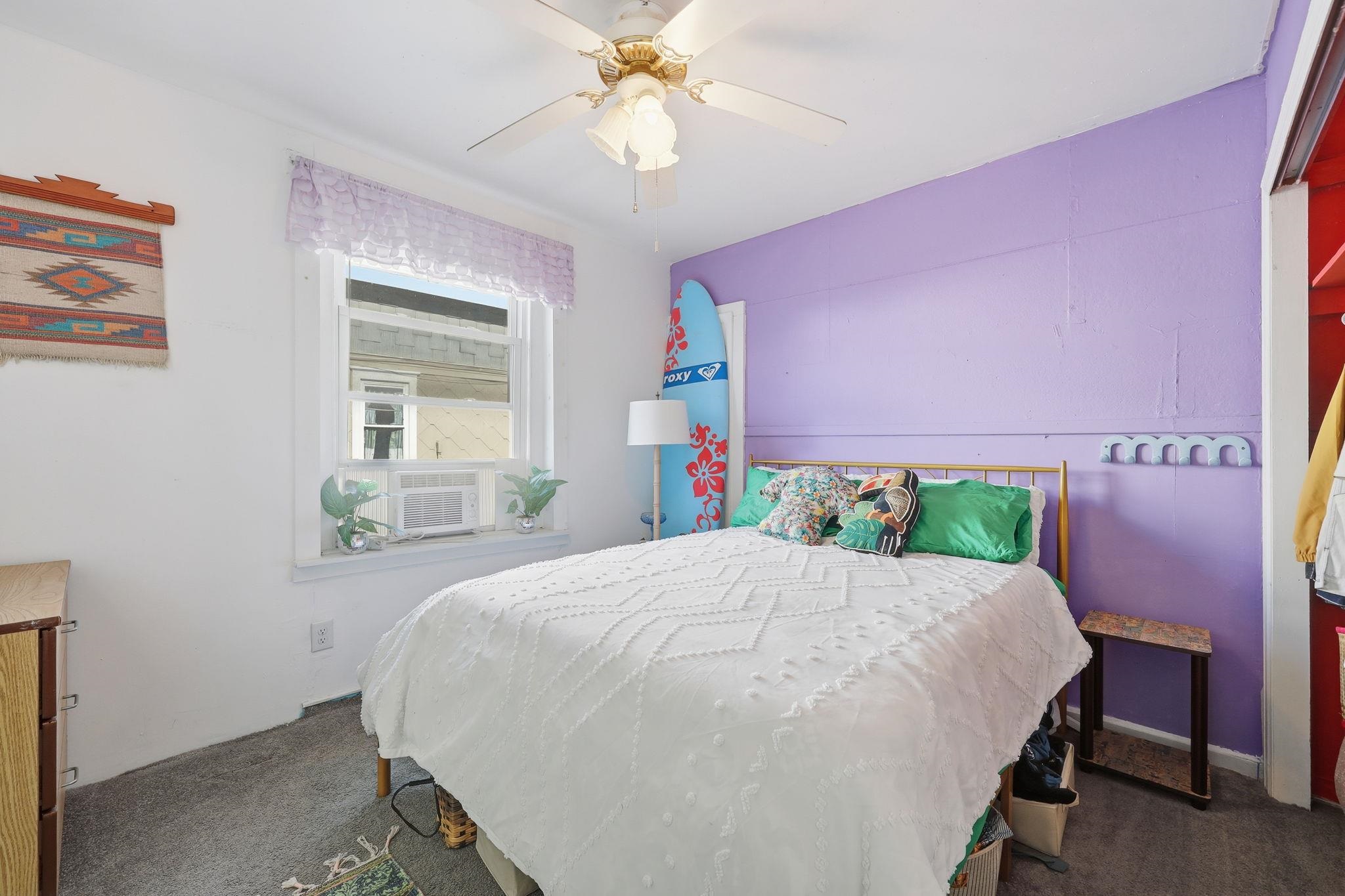 128 W Roberts Avenue