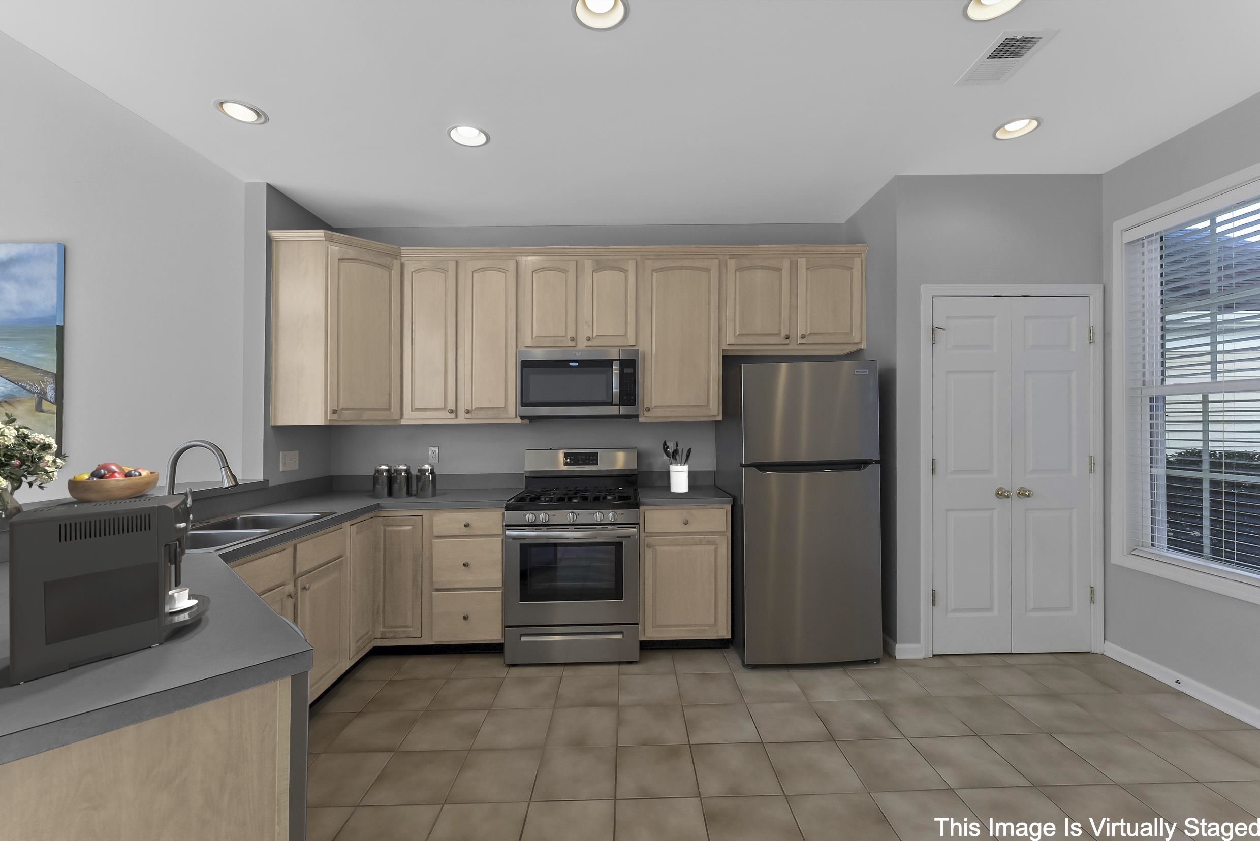 510 W Hampton Court