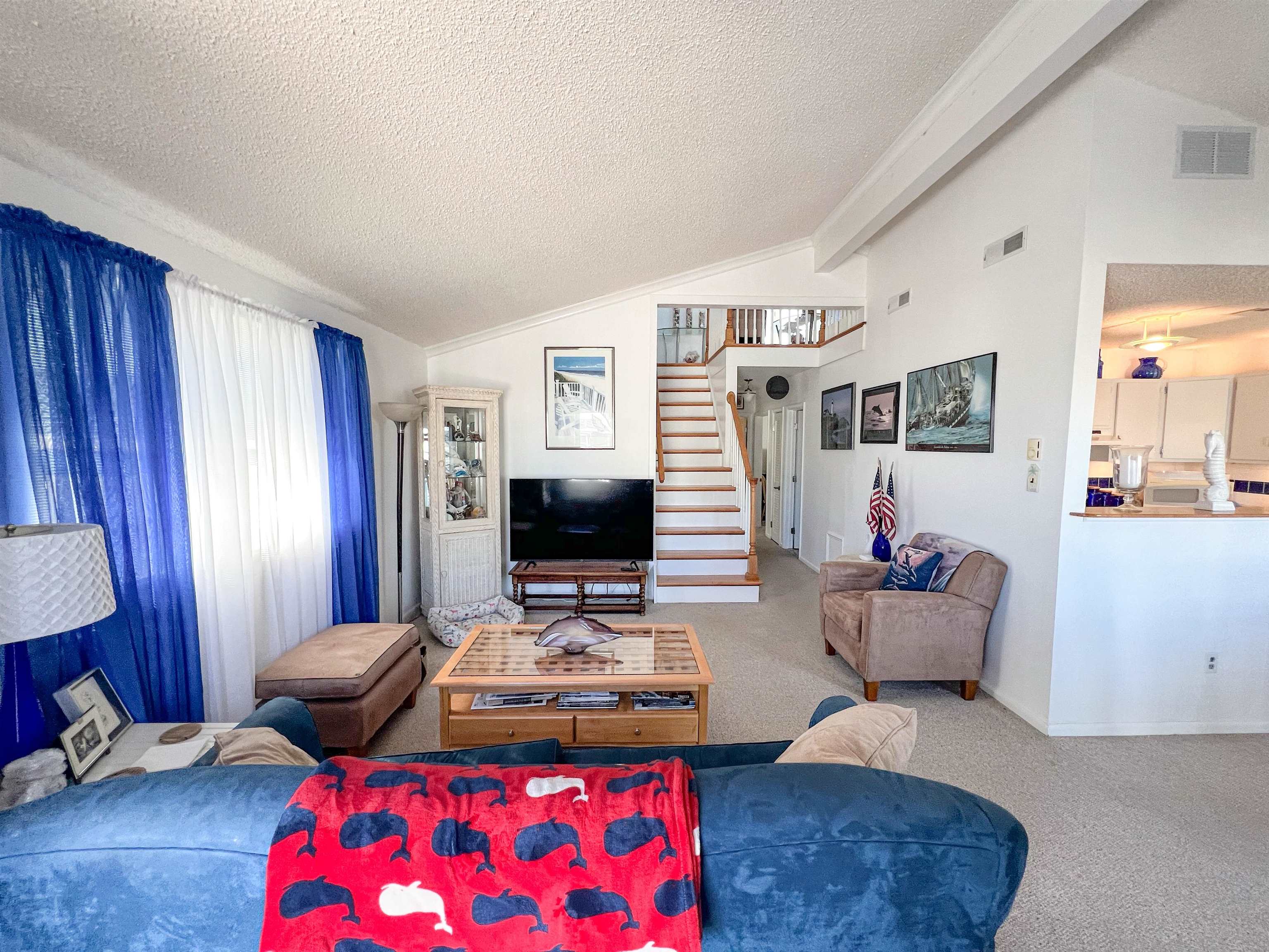 386 24th Street - Picture 2