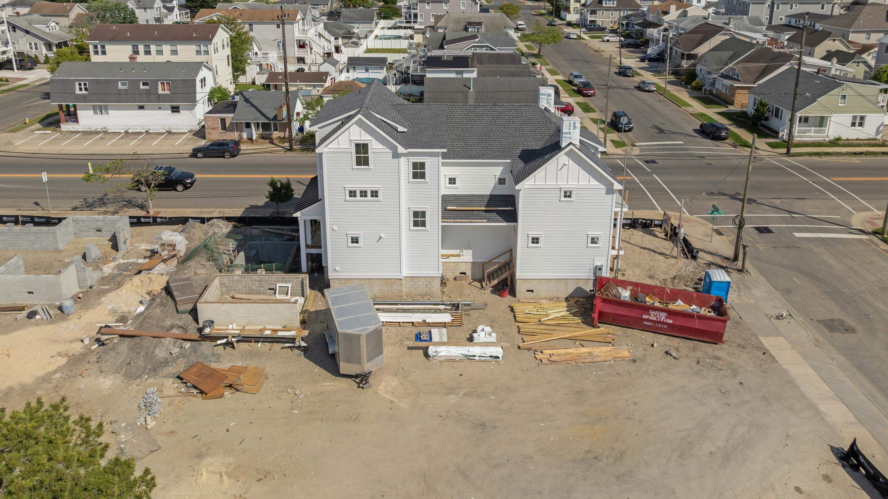 101 W 22nd Avenue - Picture 1