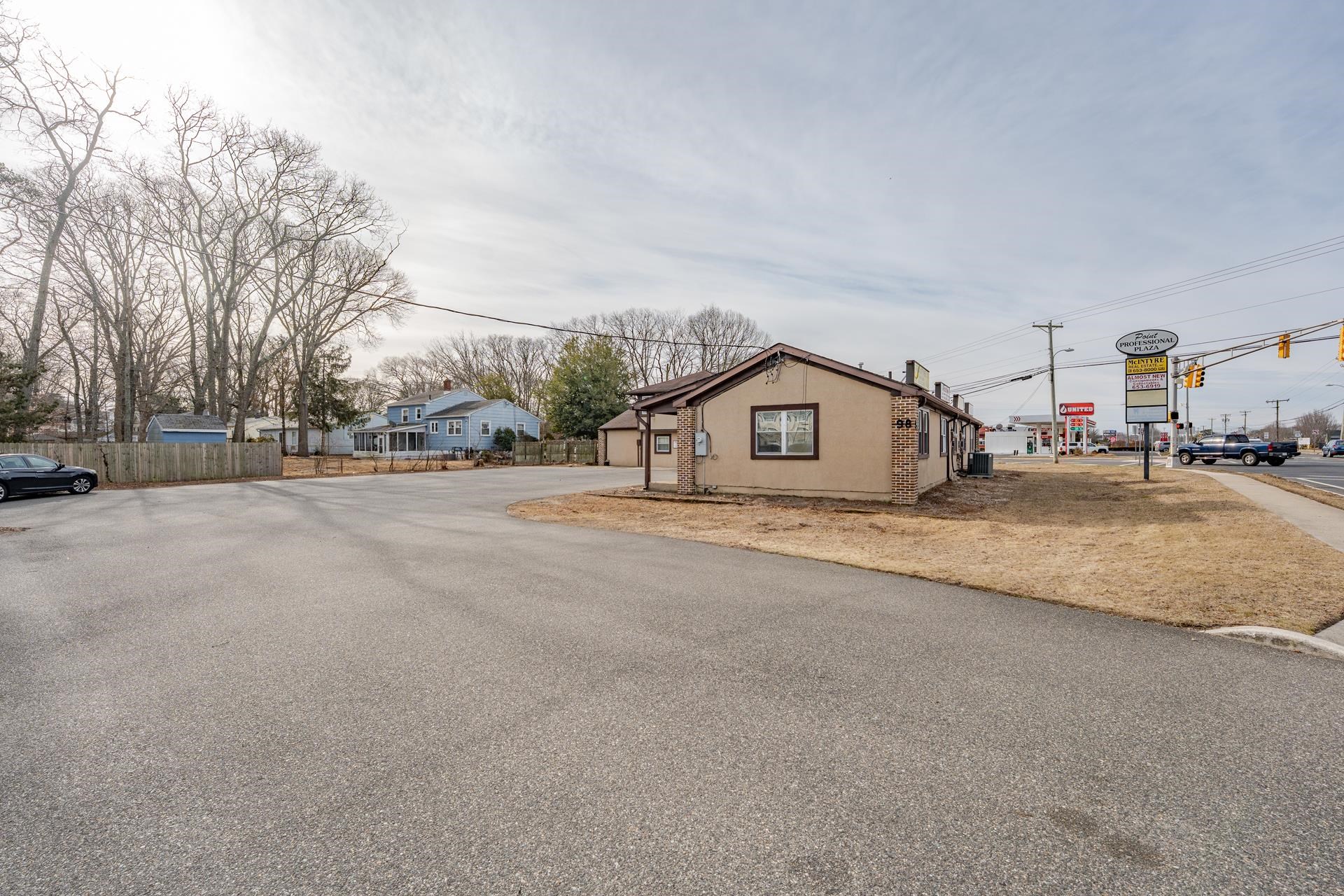 98 New Road - Picture 37