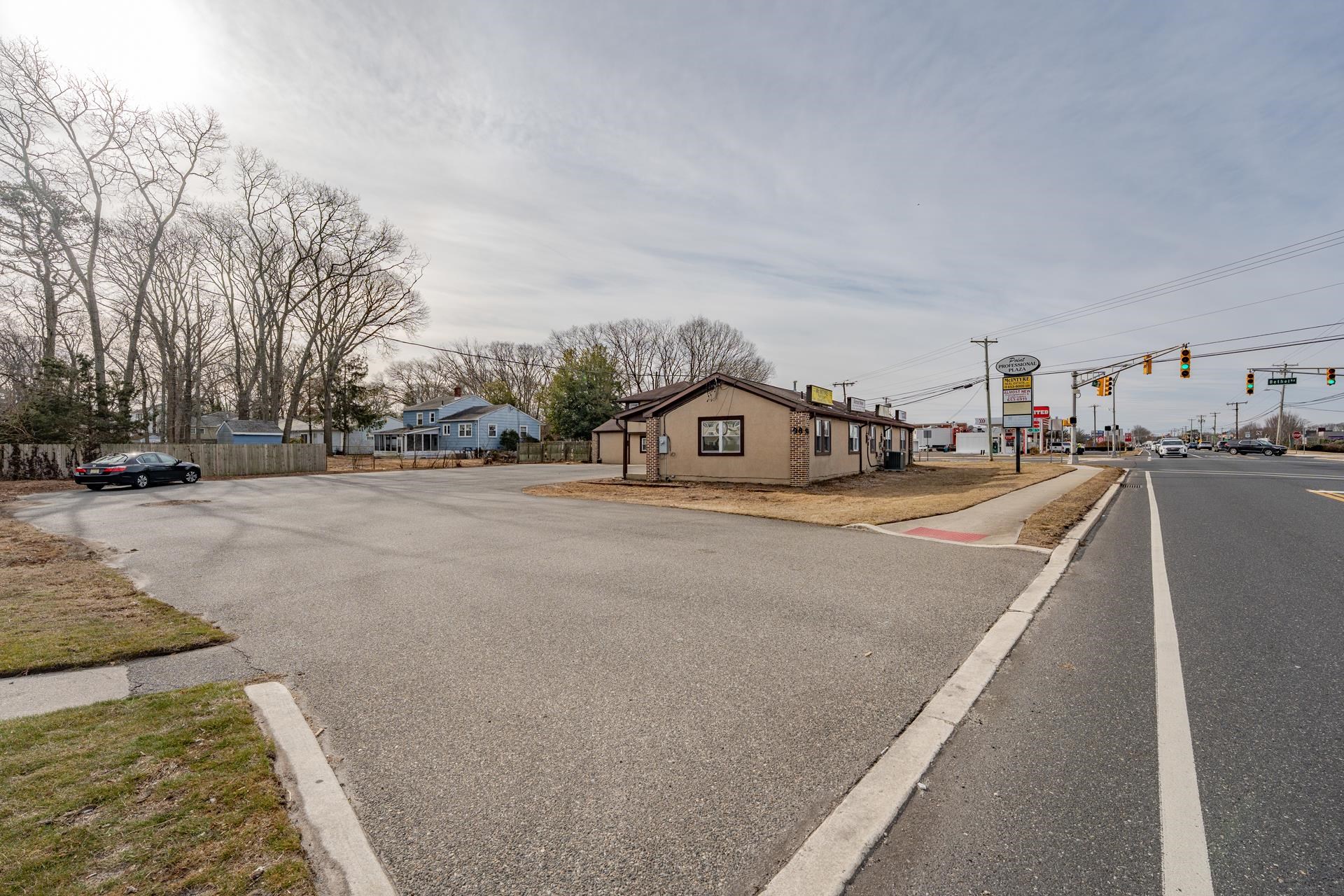 98 New Road - Picture 38