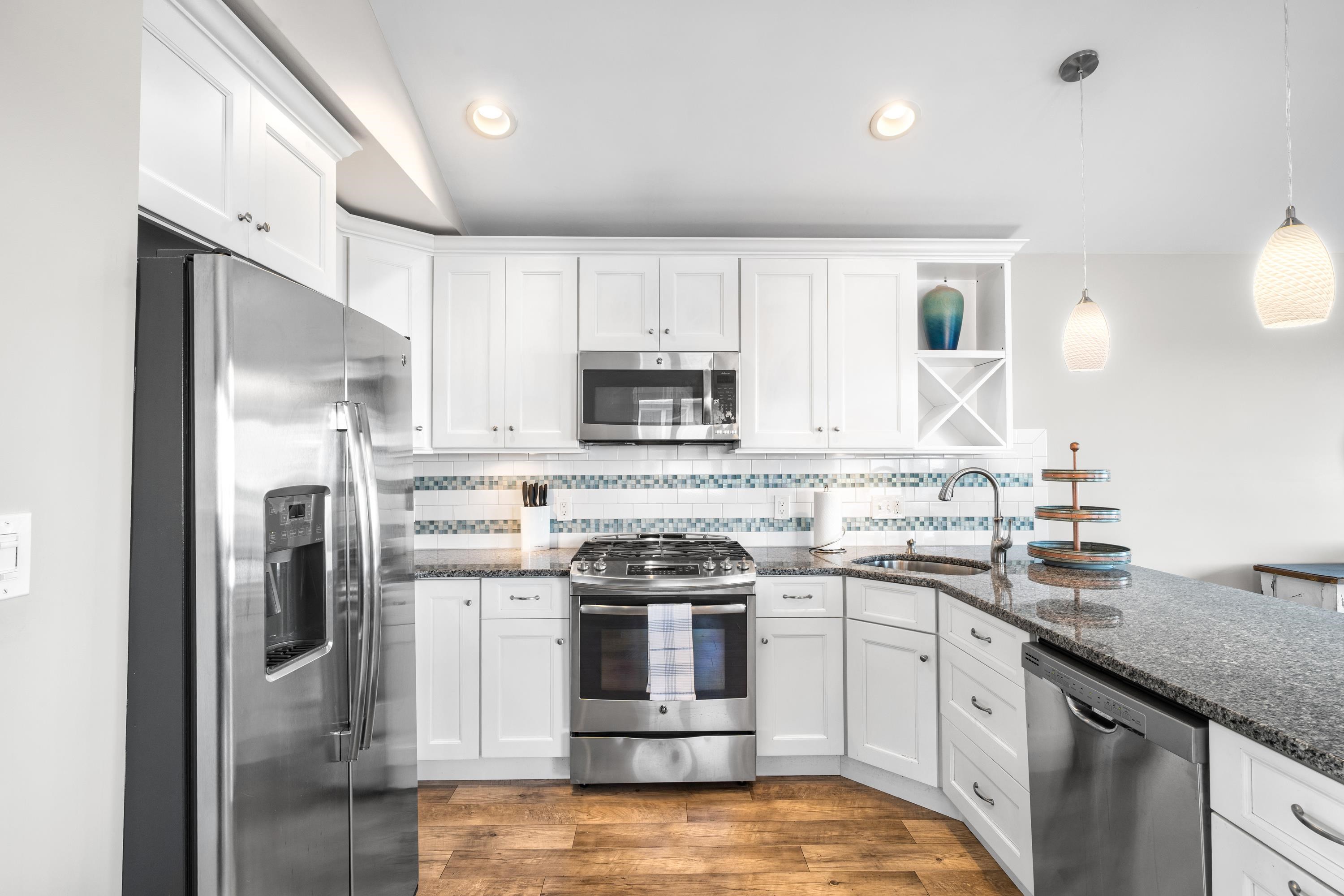 2934 Ocean Drive - Picture 12