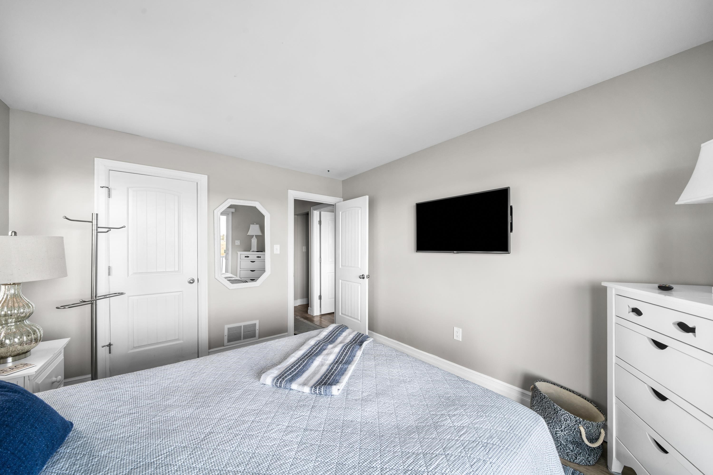 2934 Ocean Drive - Picture 17