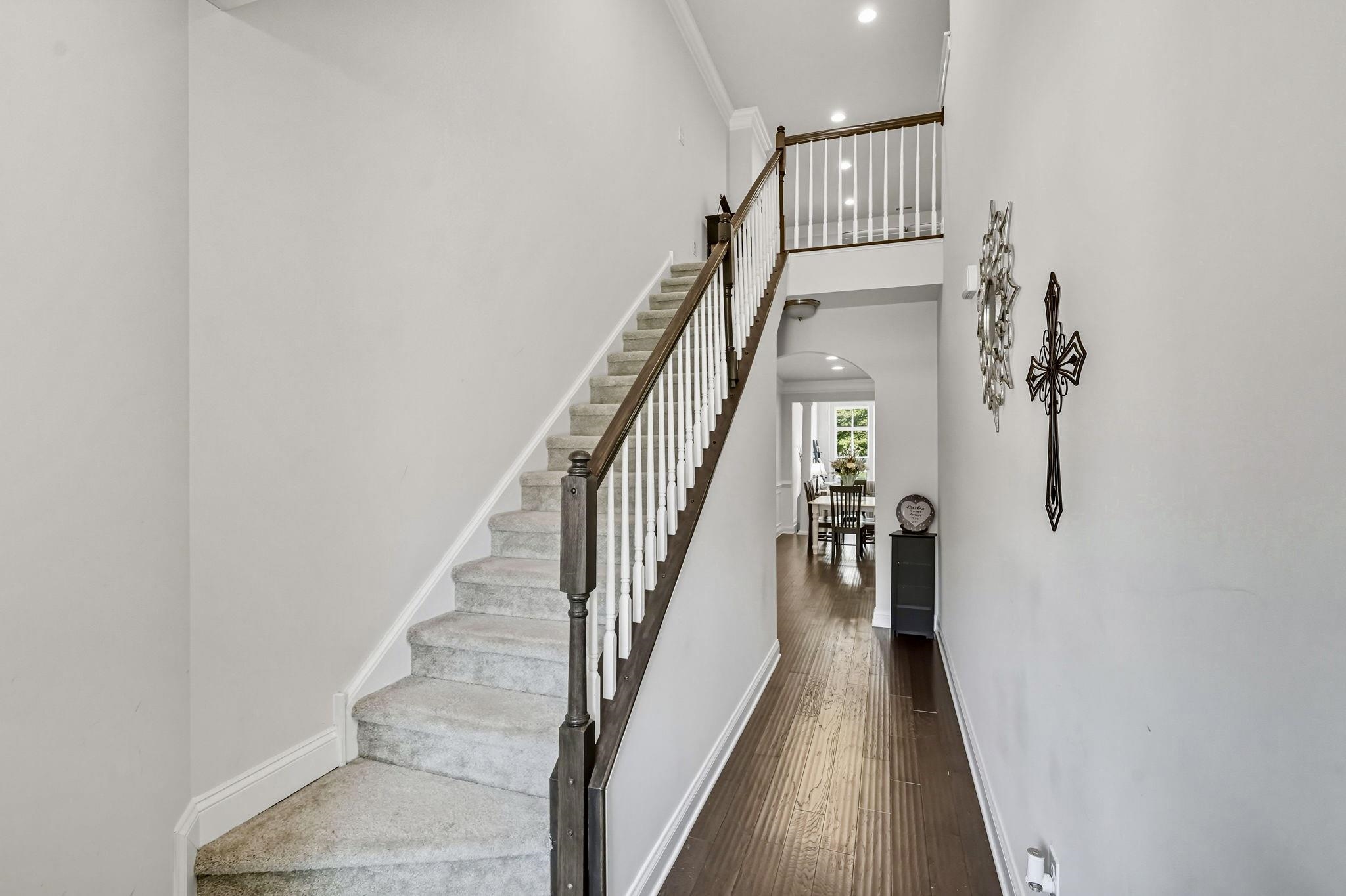 308 Bay Breeze Boulevard - Picture 2