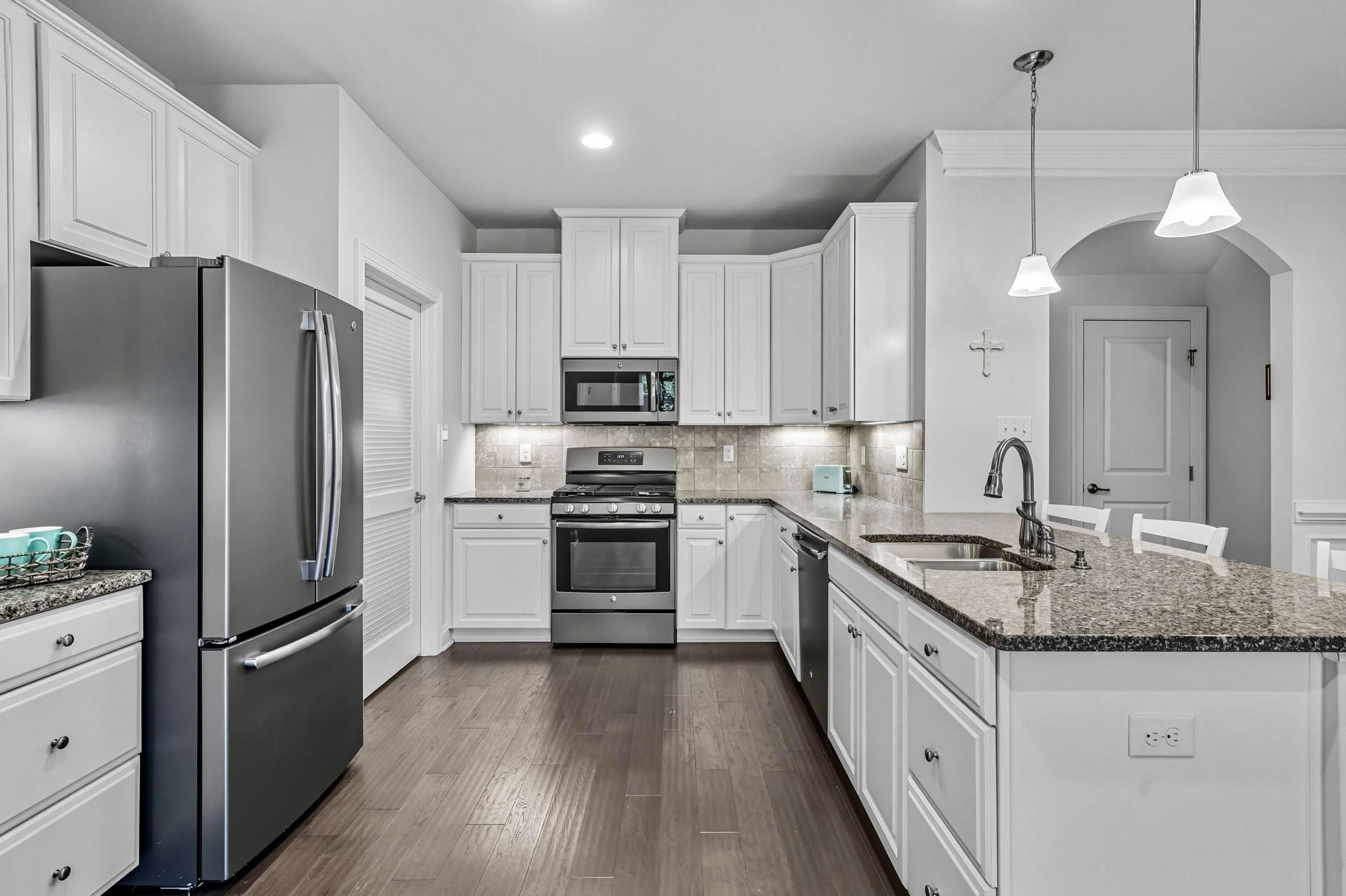 308 Bay Breeze Boulevard - Picture 3