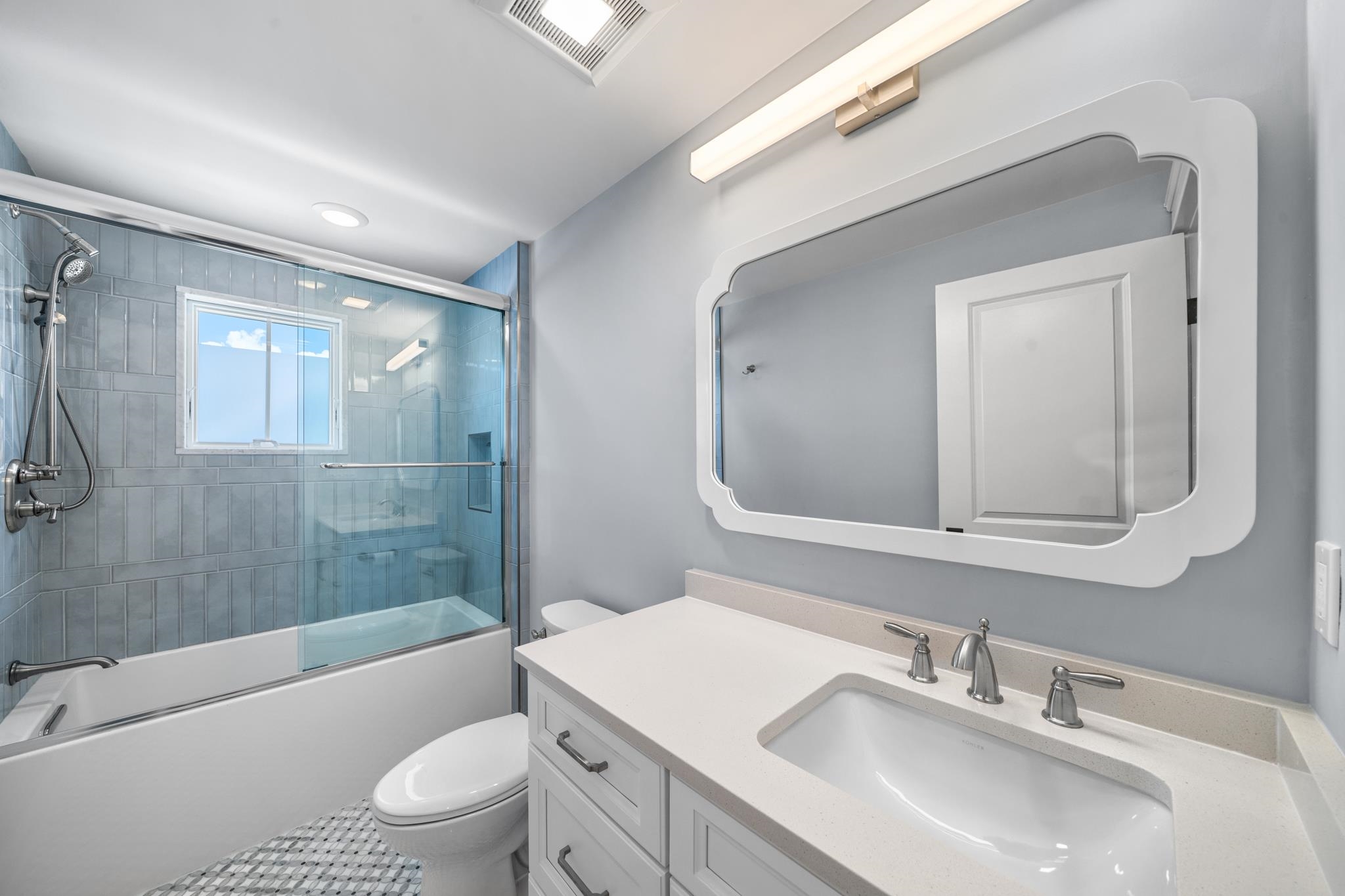 46 E 18th Street - Picture 33