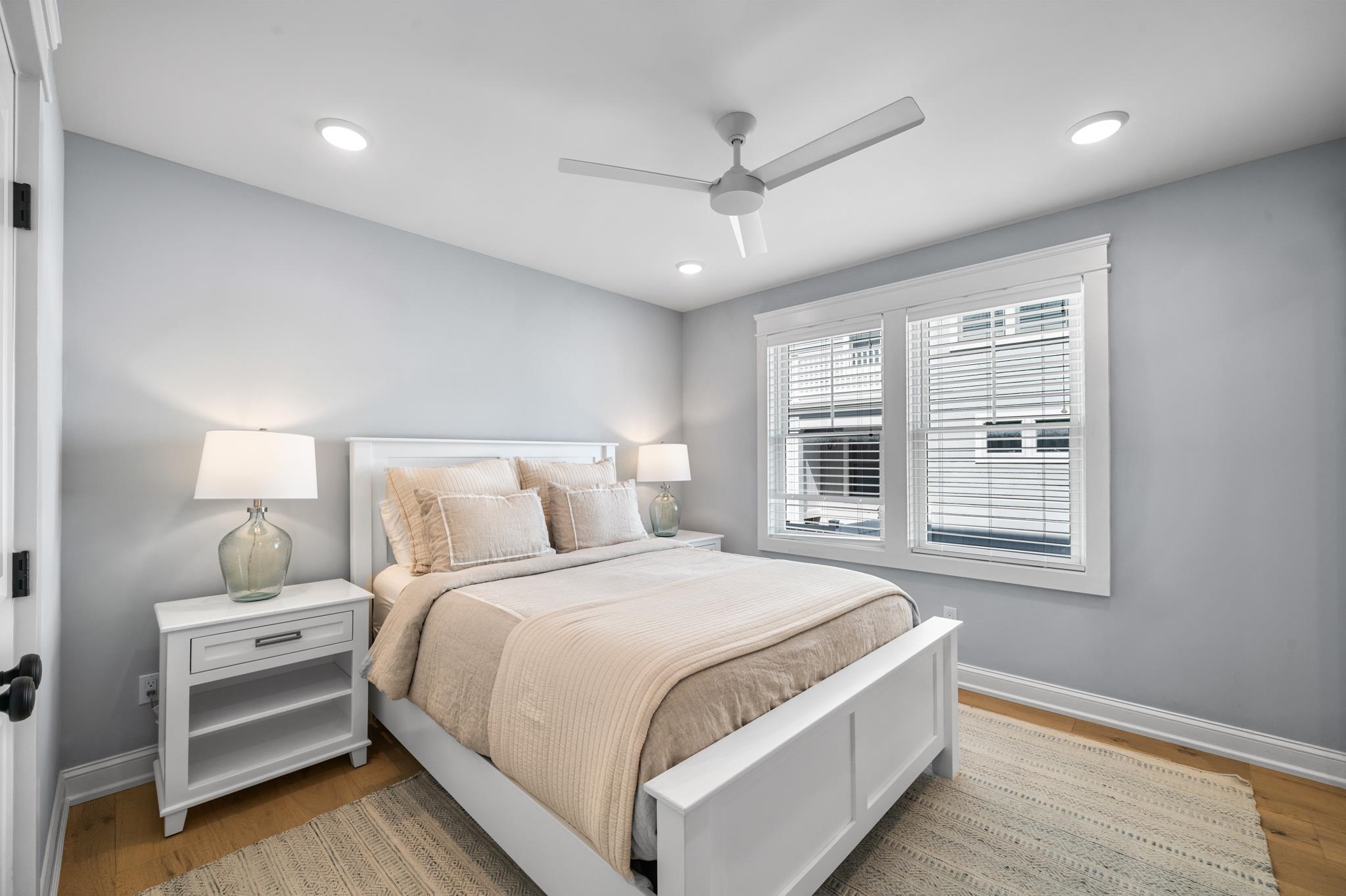 46 E 18th Street - Picture 41