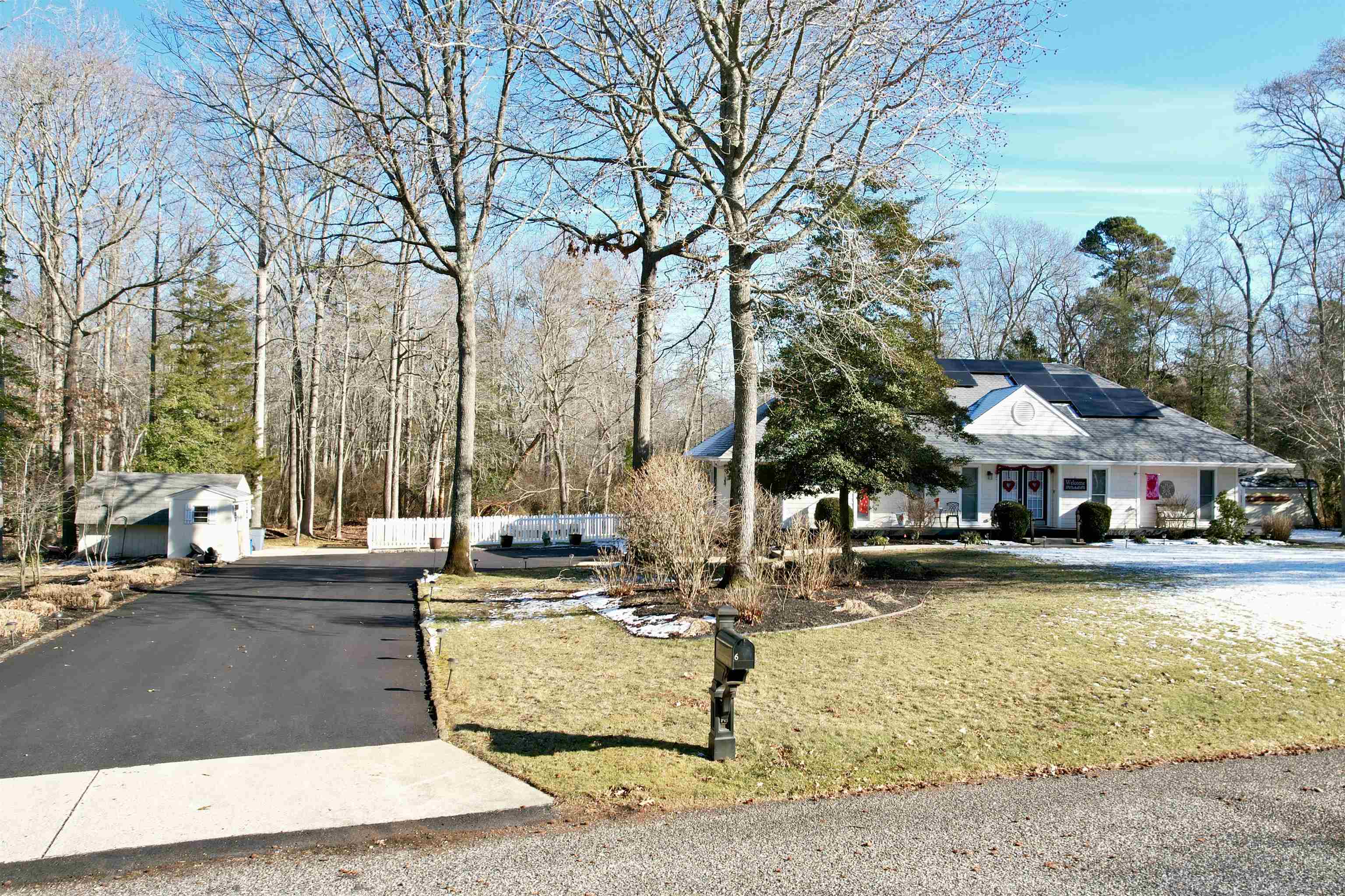 6 Steeple Court - Picture 1