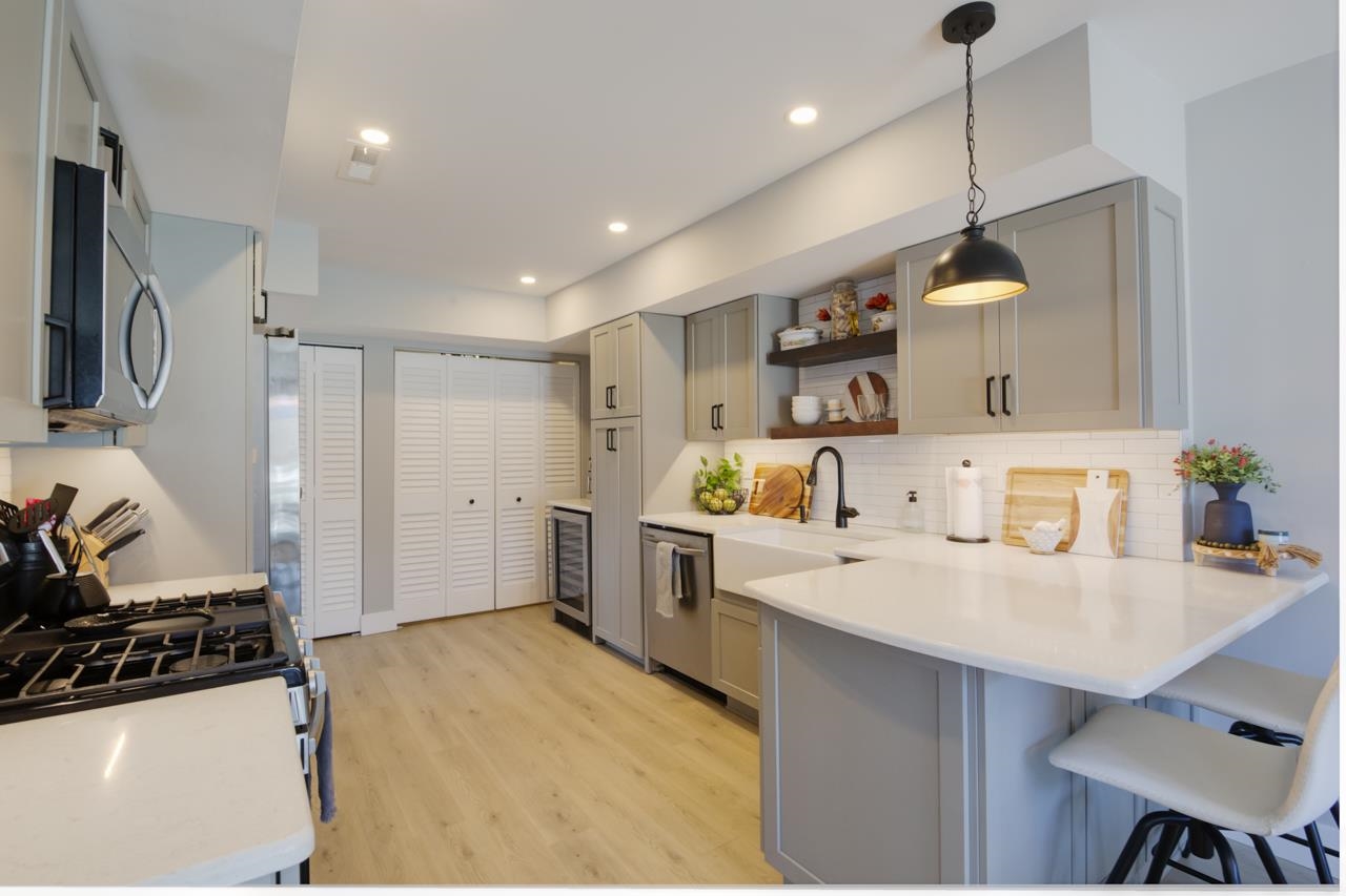 604 Route 9 N - Picture 3