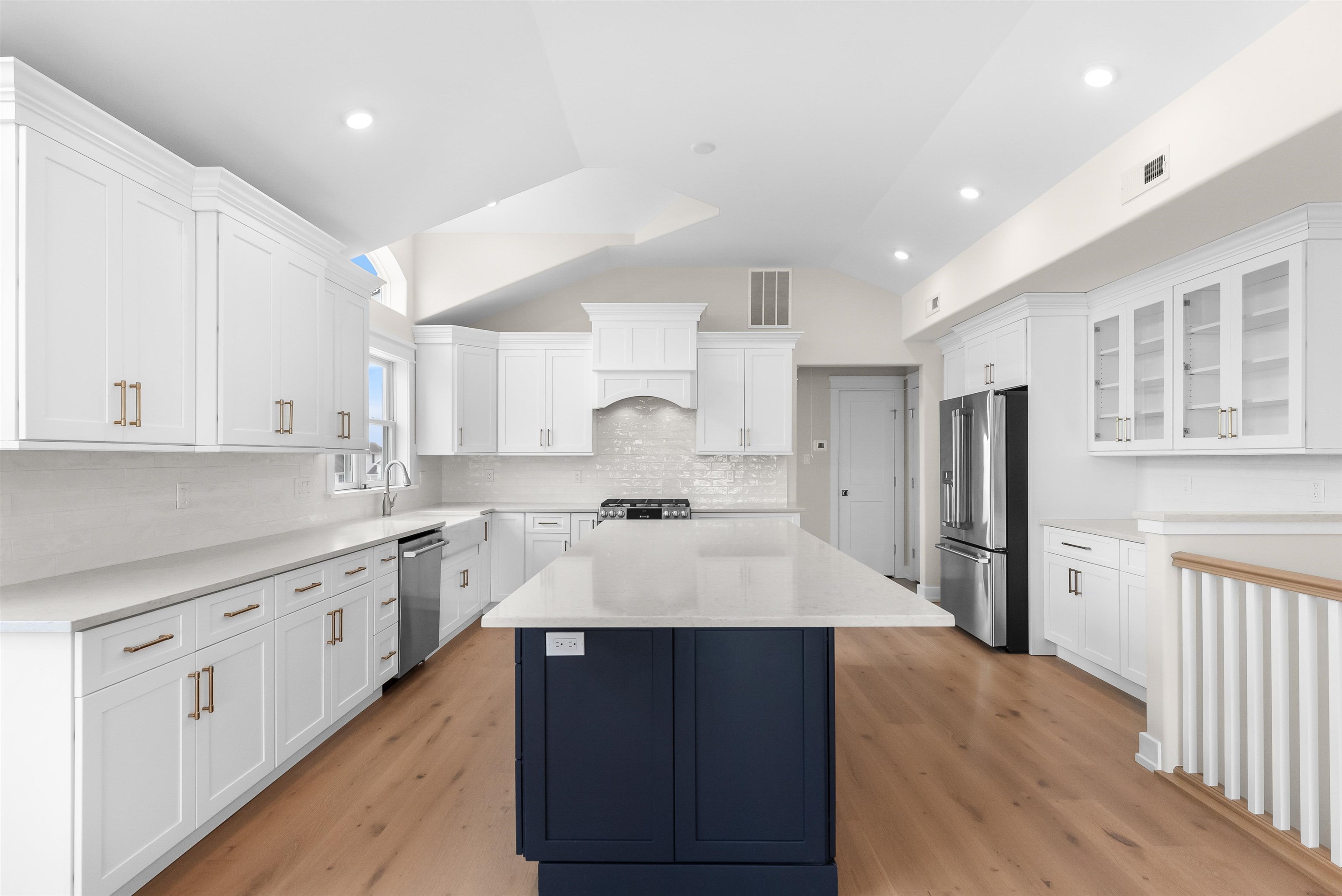 34 E 73rd Street - Picture 4