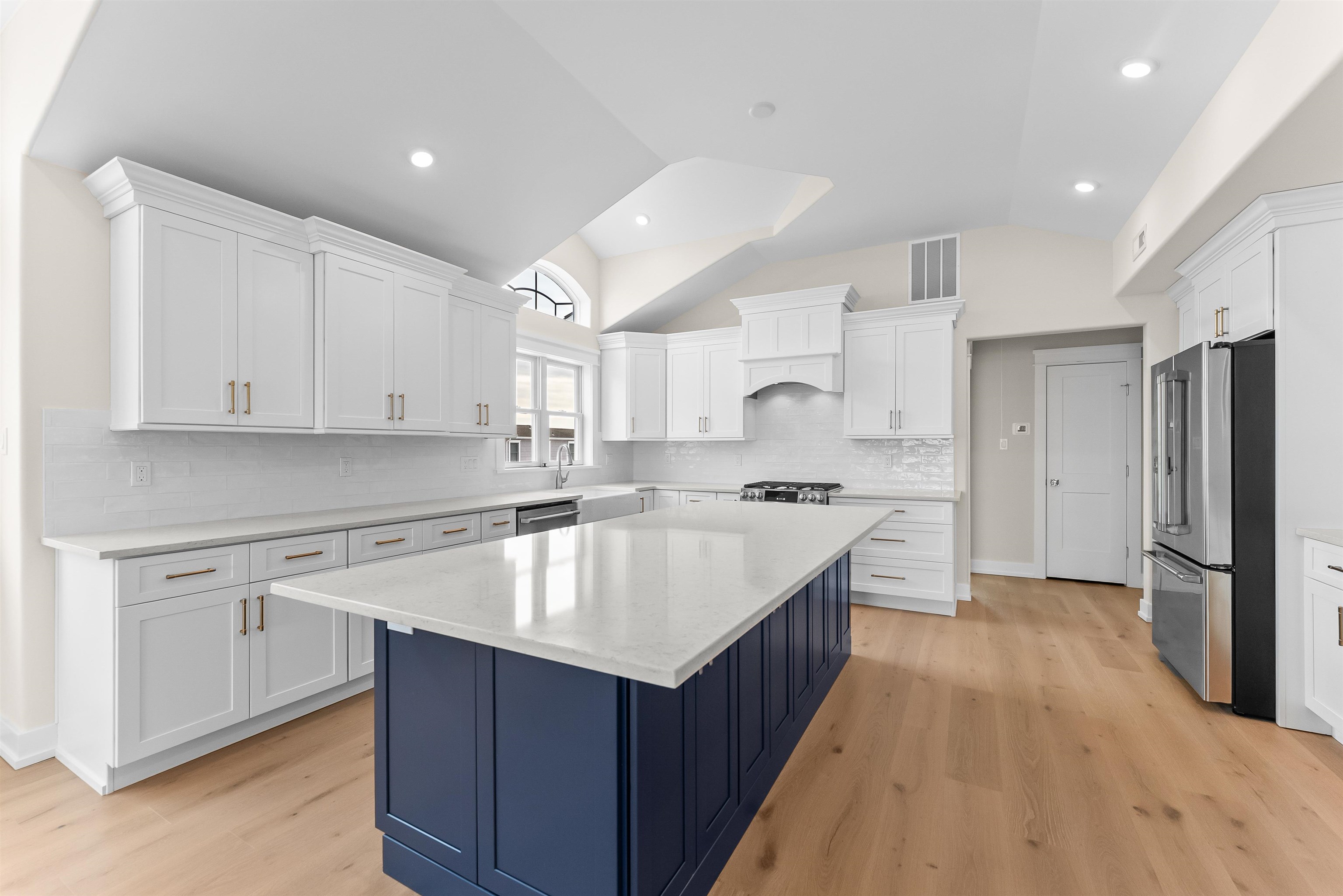 34 W 73rd Street - Picture 2