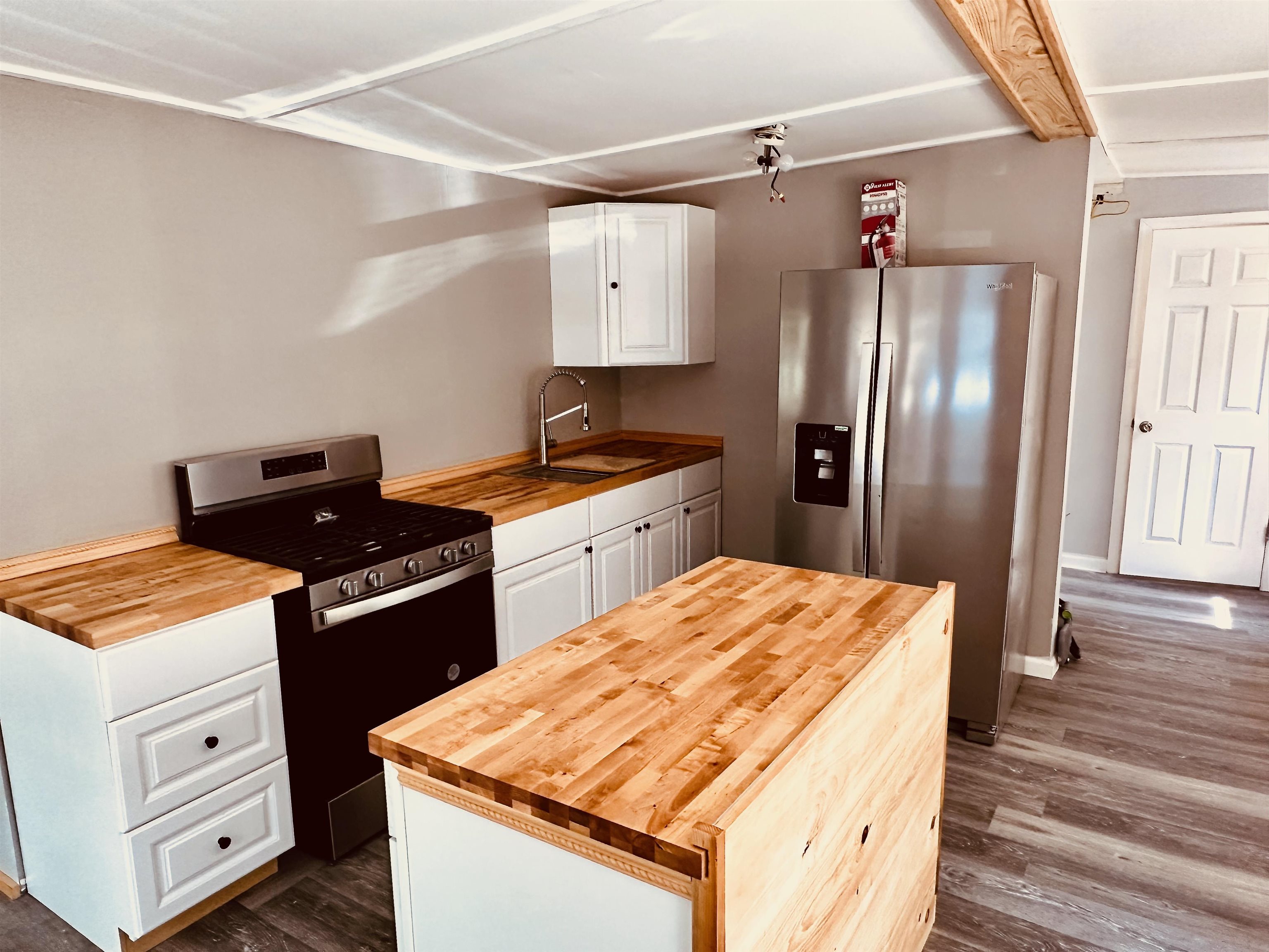 516 Route 9 - Picture 2