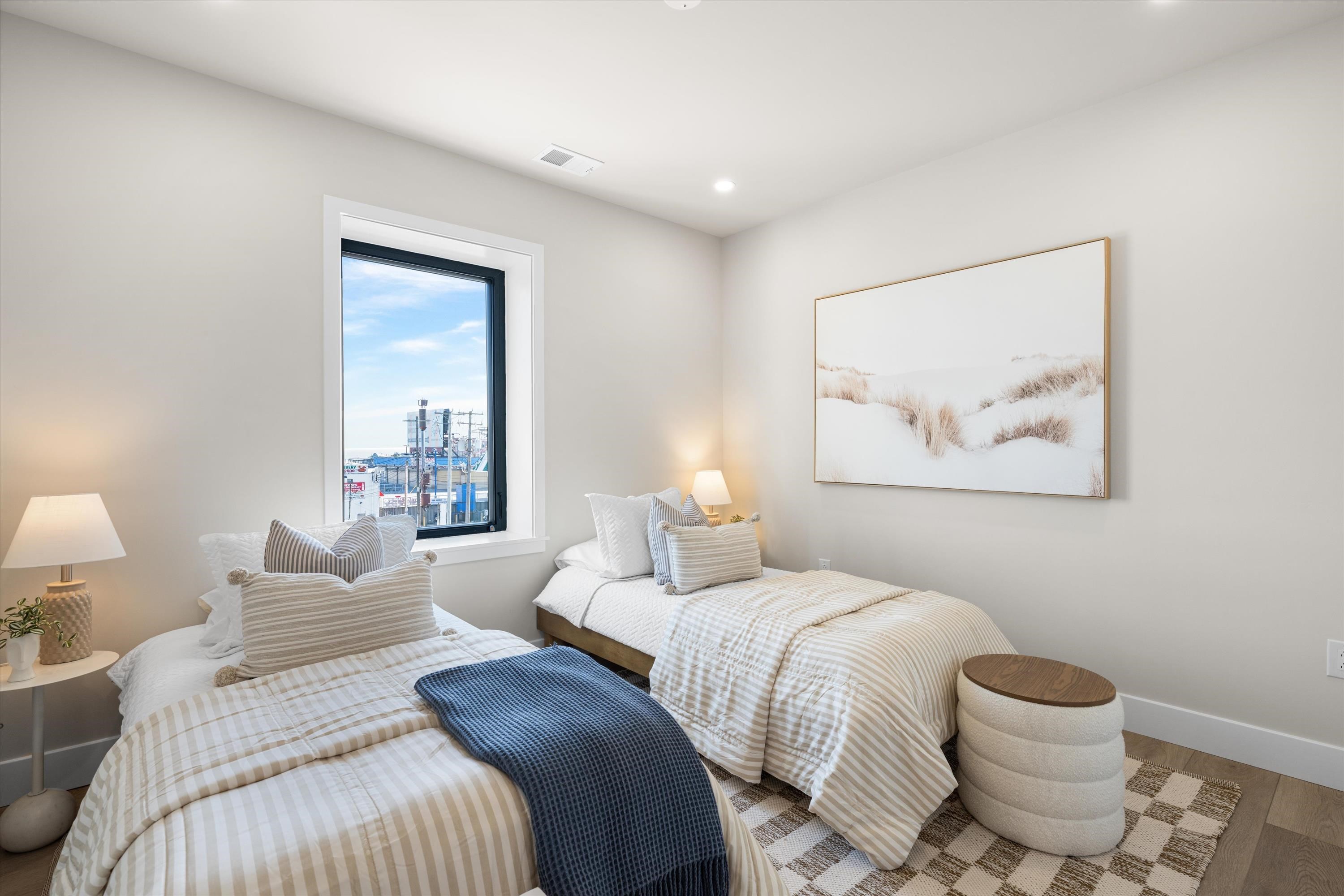 323 E Oak Avenue - Picture 36