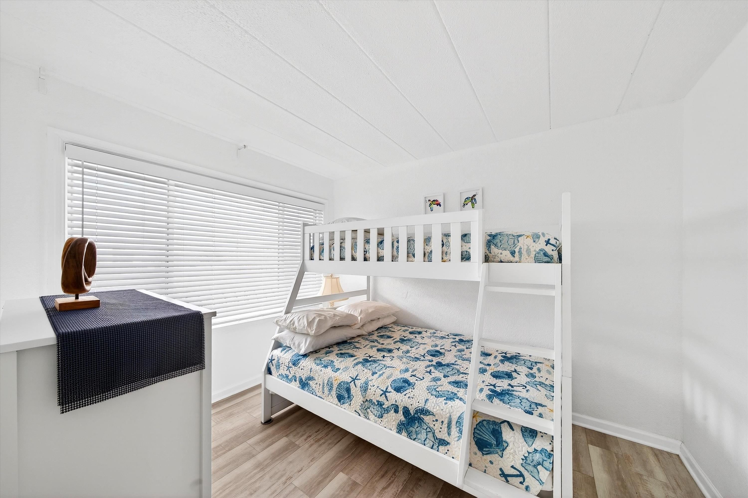 2101 Surf Avenue - Picture 14