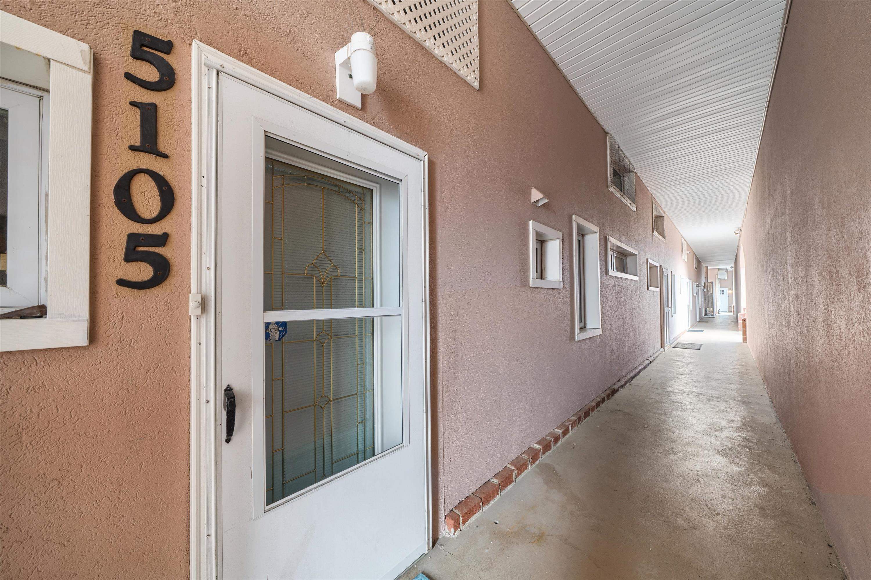 5105 Shawcrest Drive - Picture 9