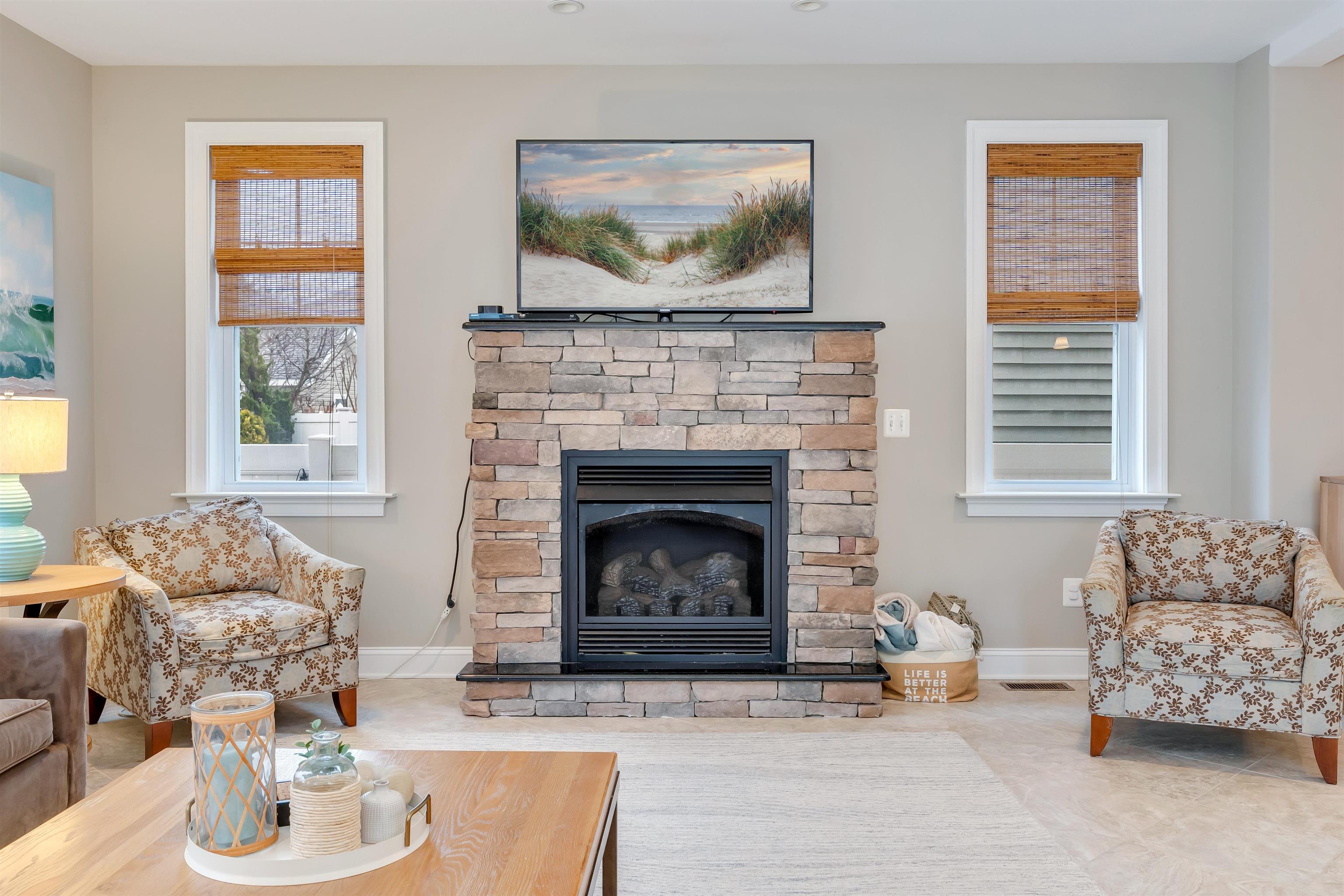 303 E Farragut Road - Picture 17