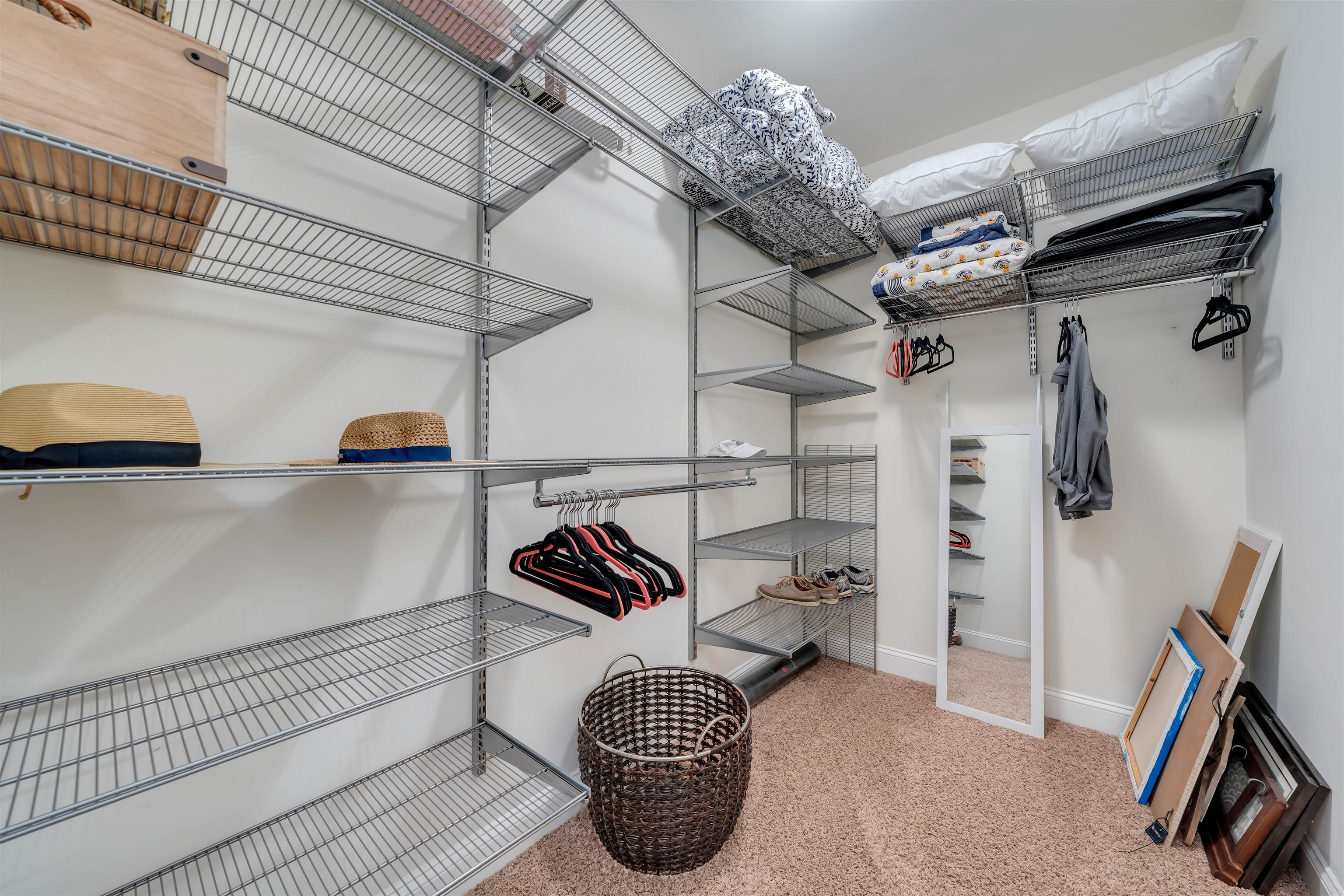 303 E Farragut Road - Picture 23