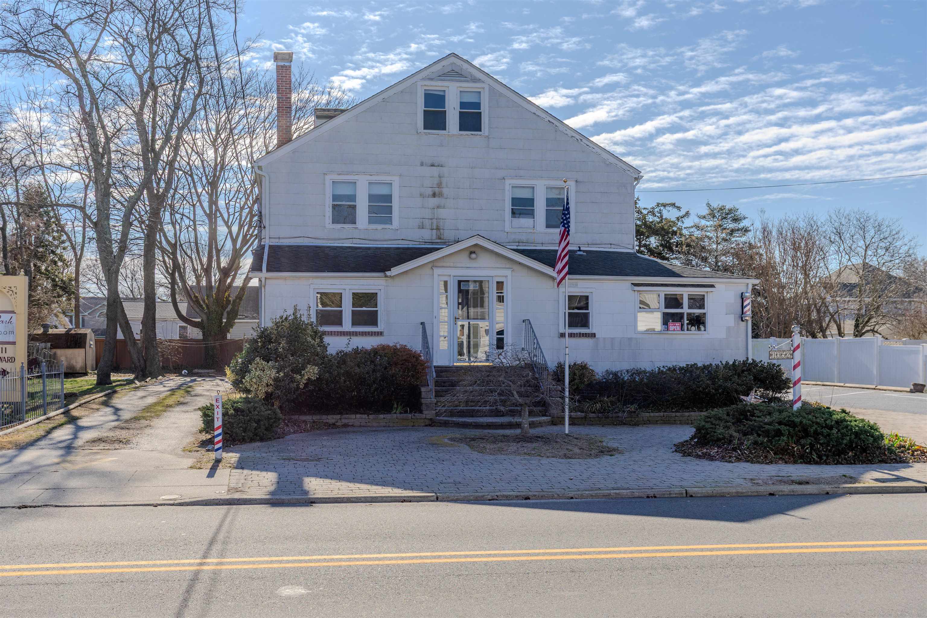 1352 Washington Street - Cape May