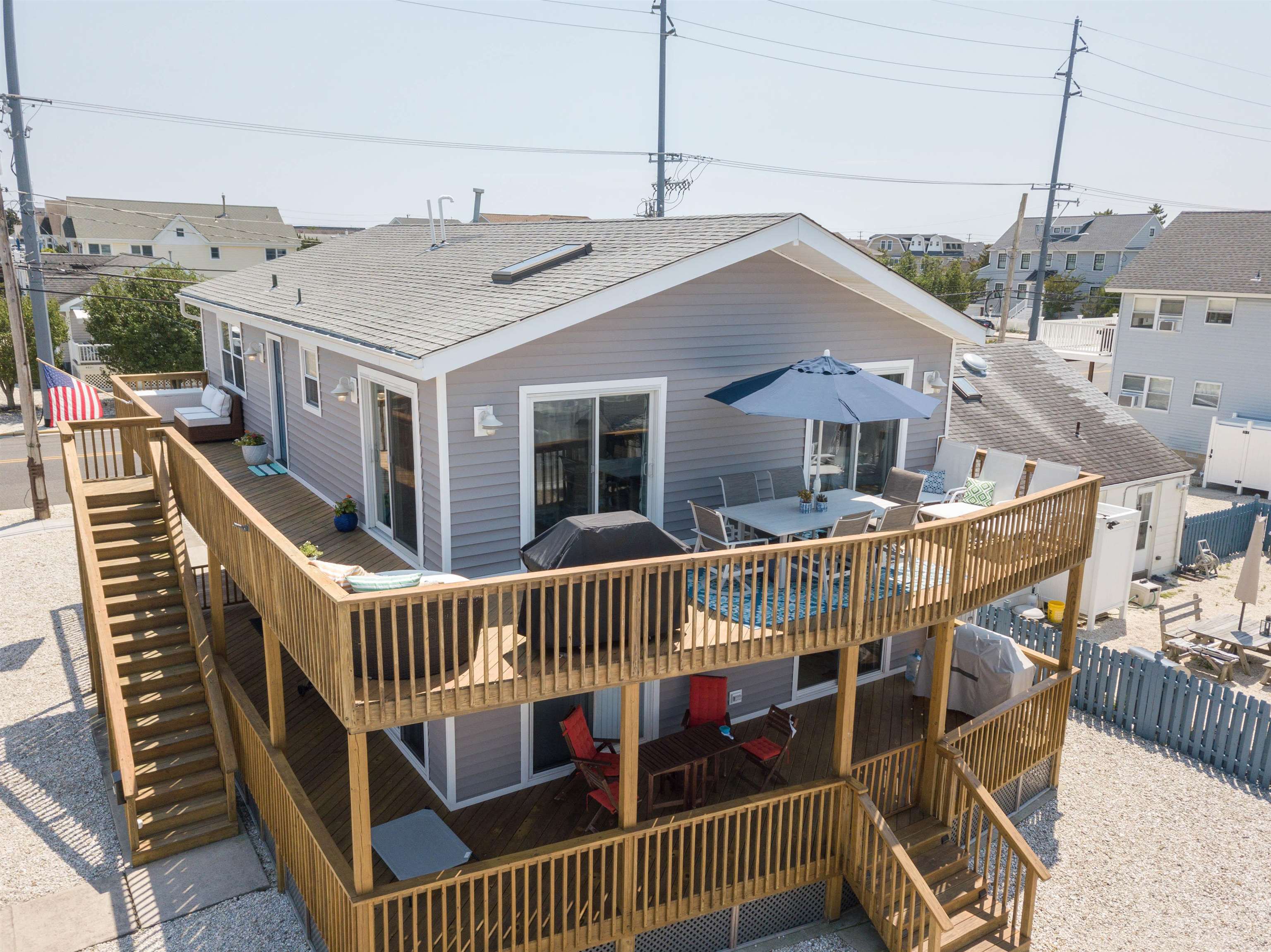 4028 Ocean Drive, Avalon
