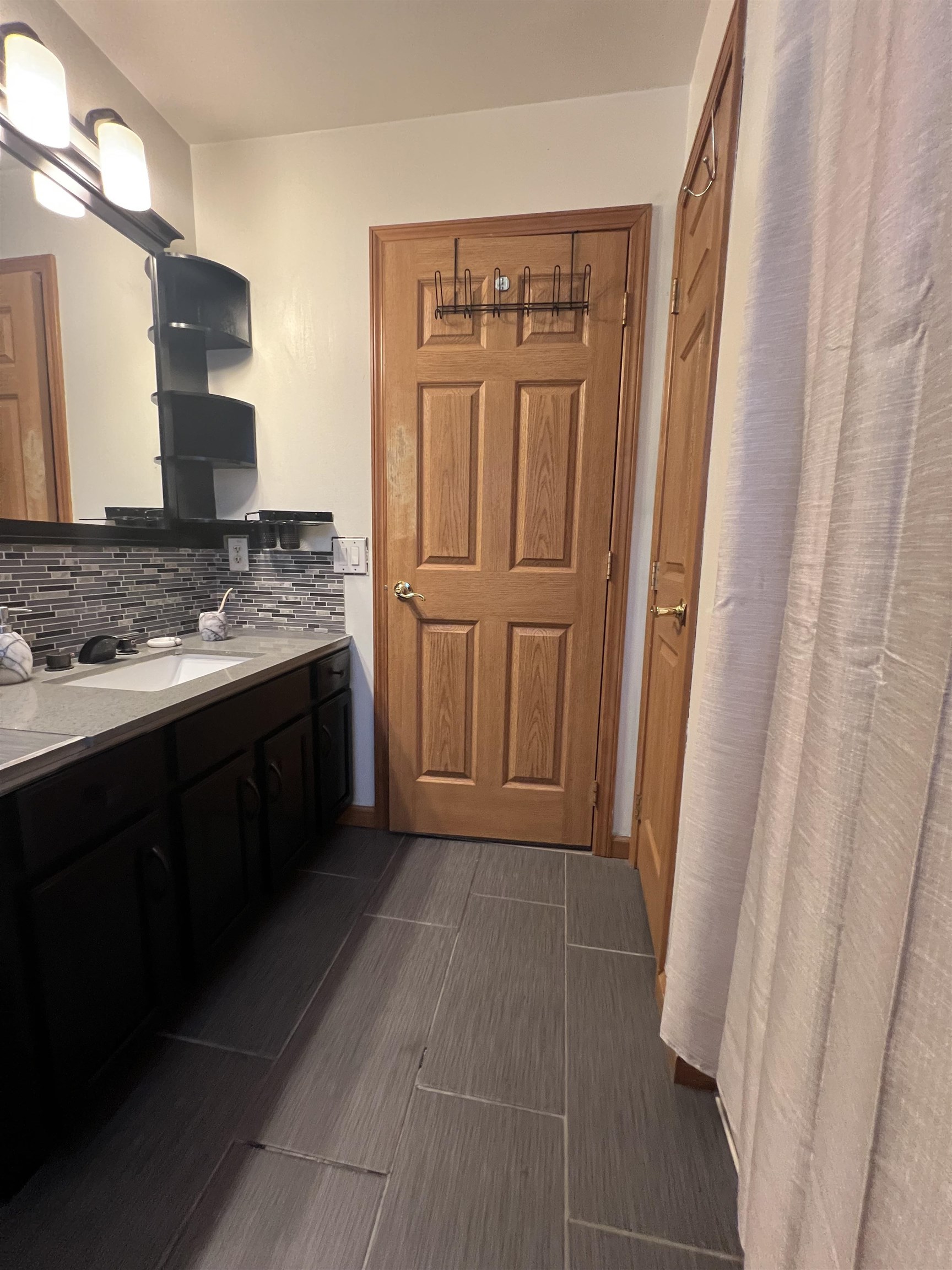 405 Millman Boulevard - Picture 24