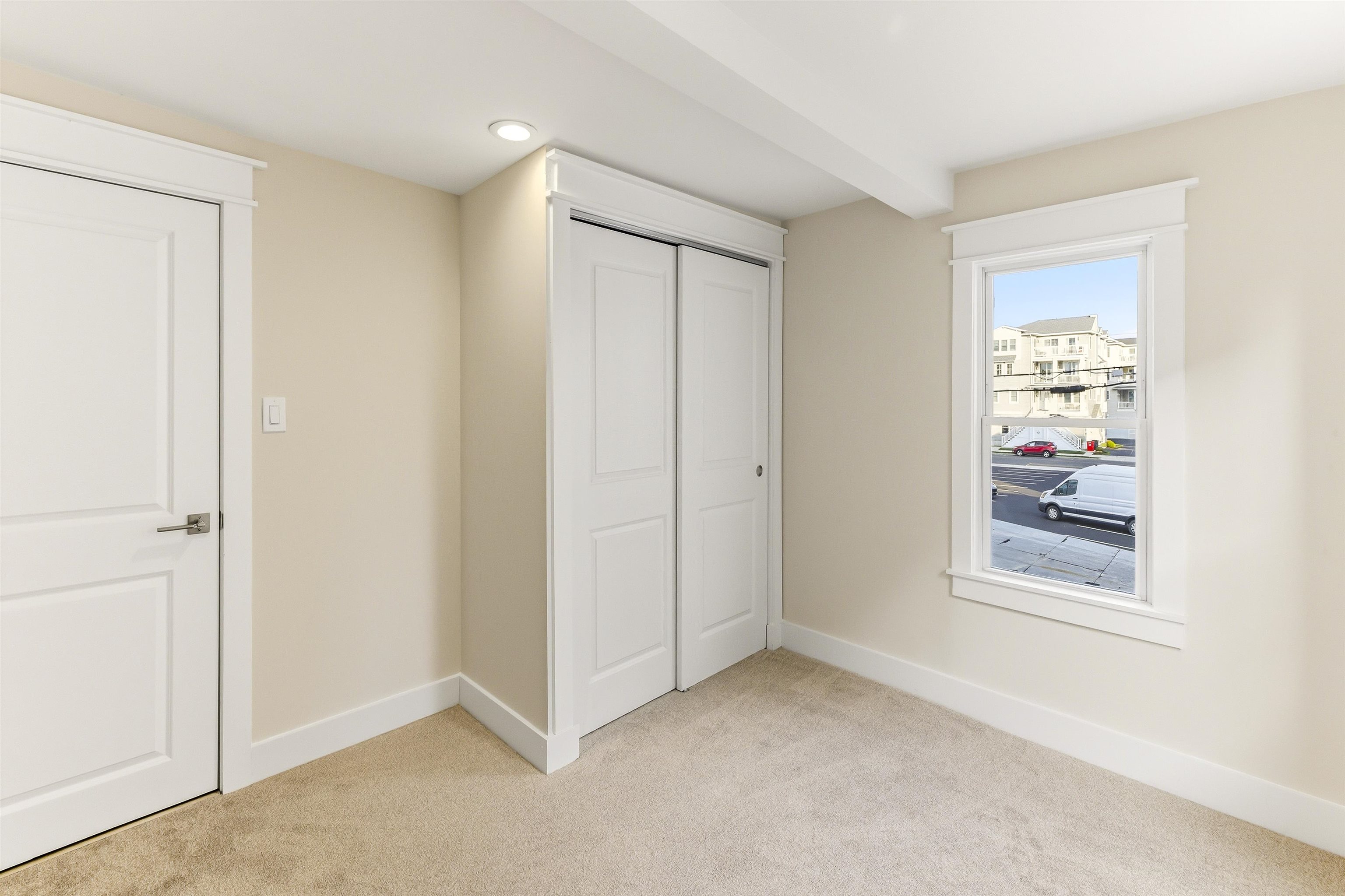 735 Wesley Avenue - Picture 20