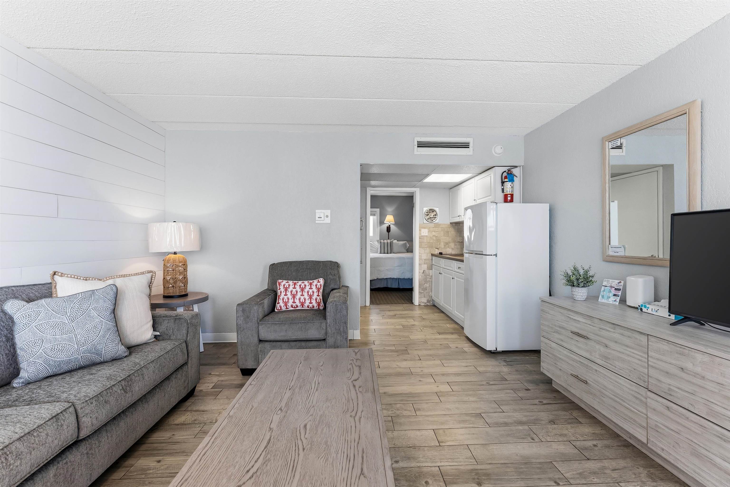 9103 Atlantic Avenue - Picture 4