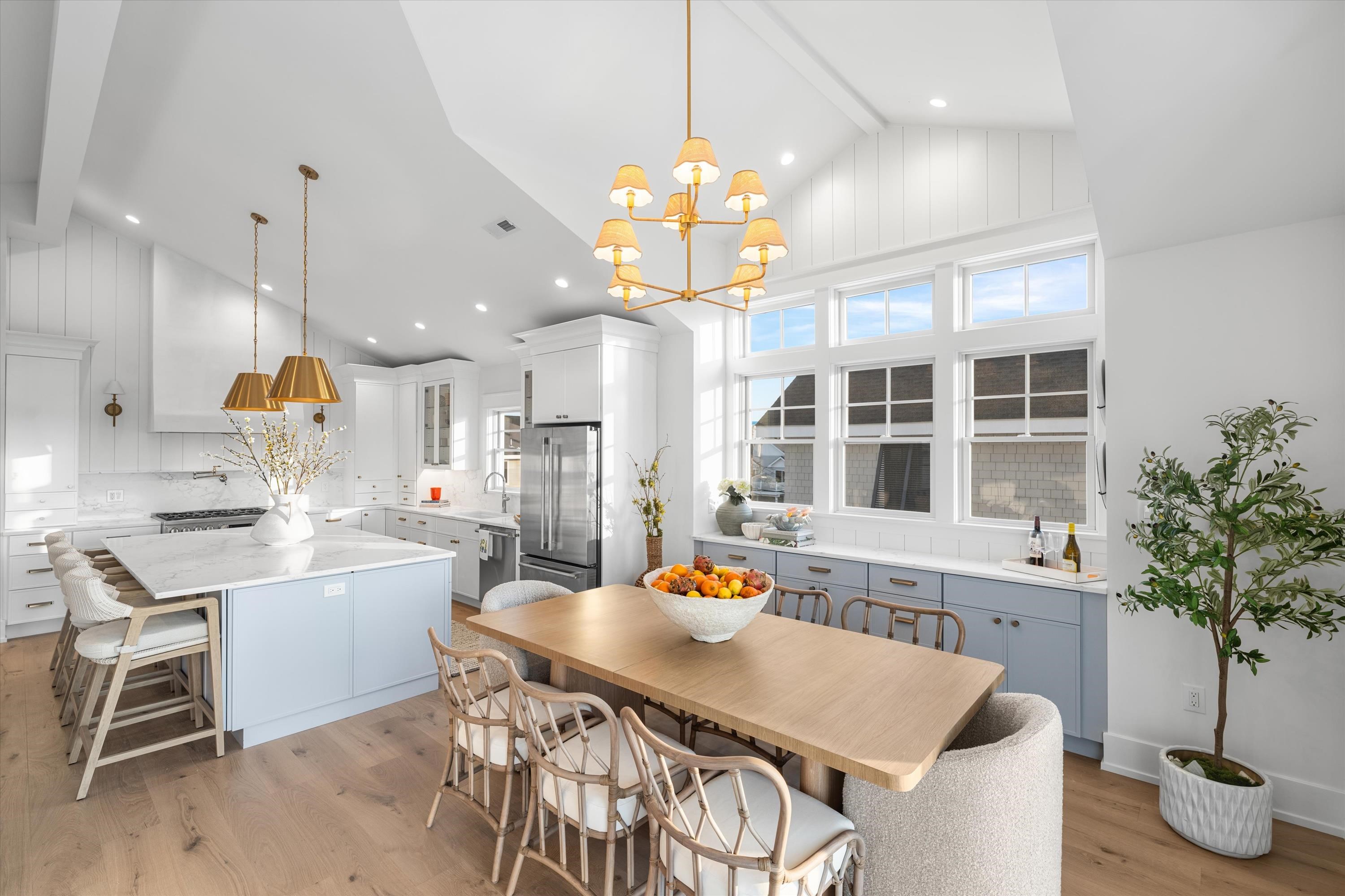 911 Surf Avenue - Picture 14