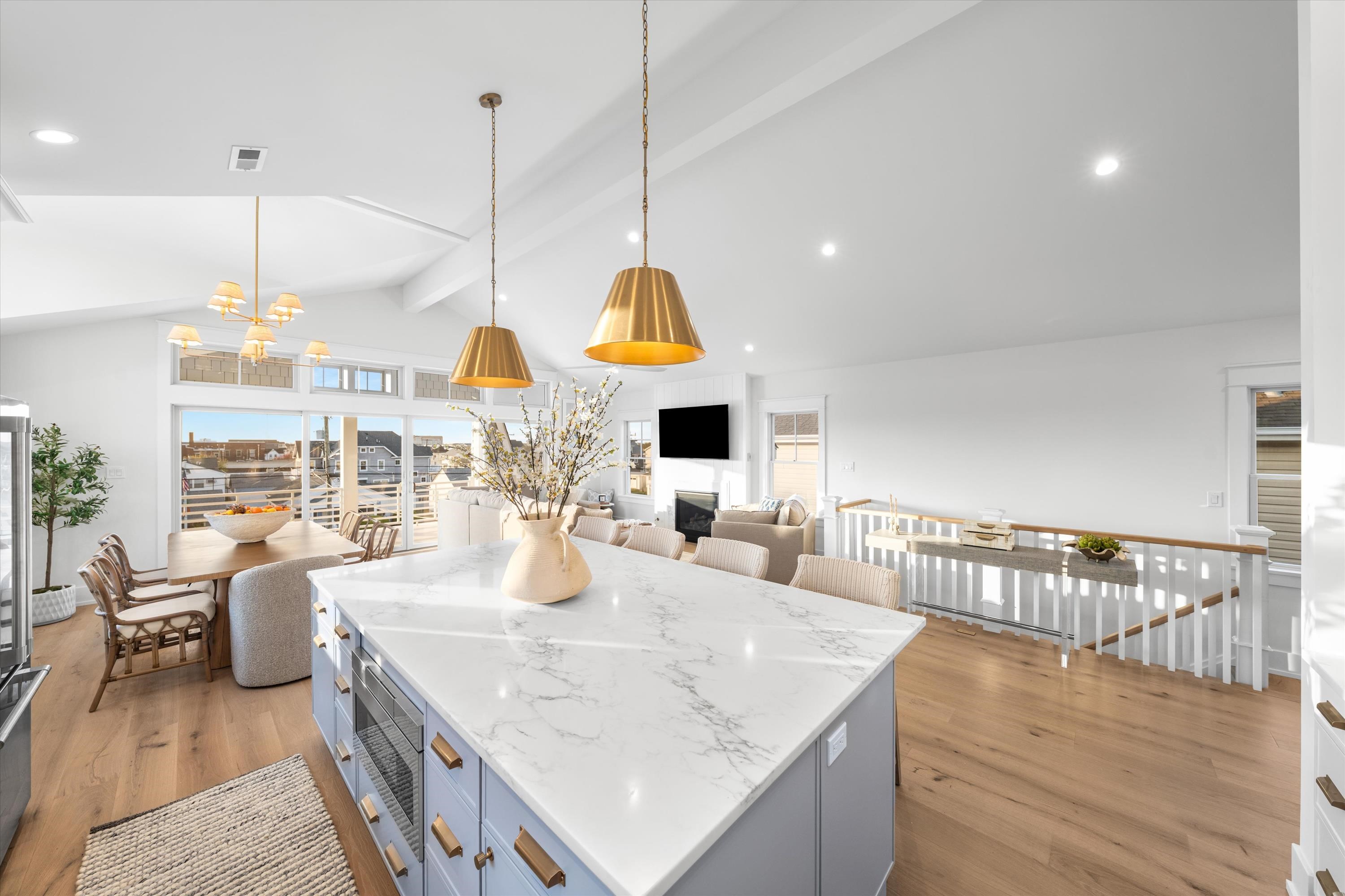 911 Surf Avenue - Picture 17