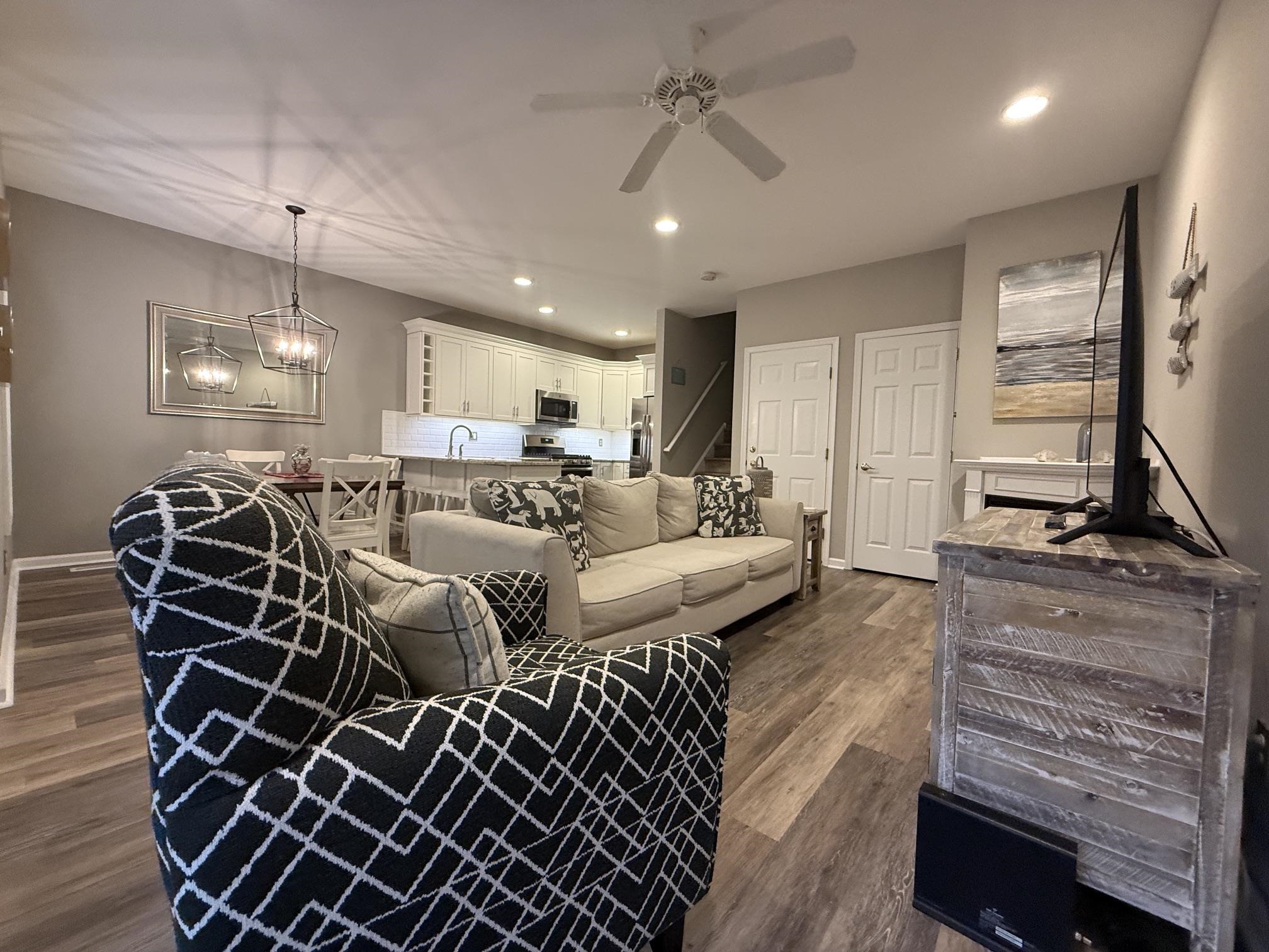6200 Pacific Avenue - Picture 13