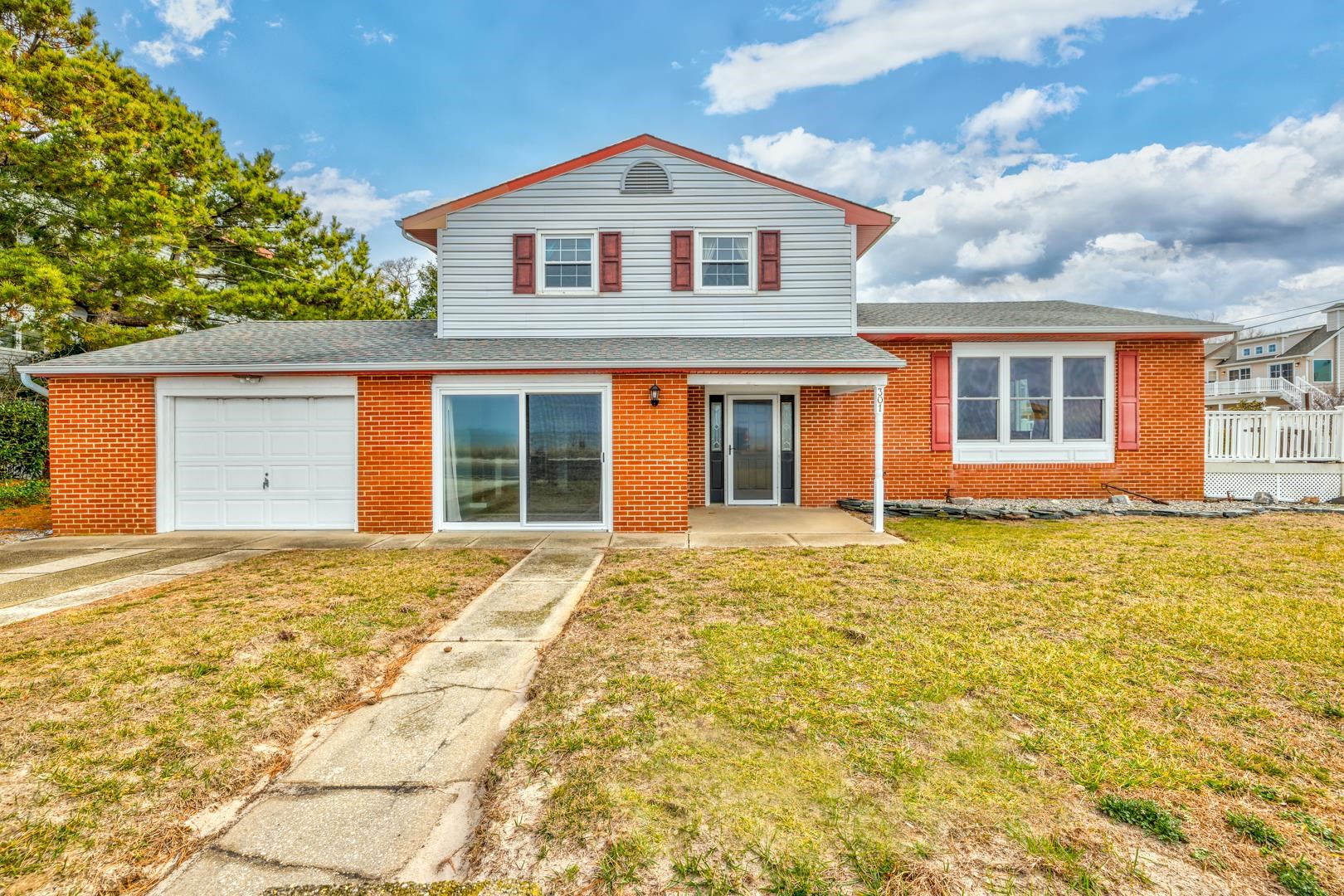  301 Shore Drive - Townbank