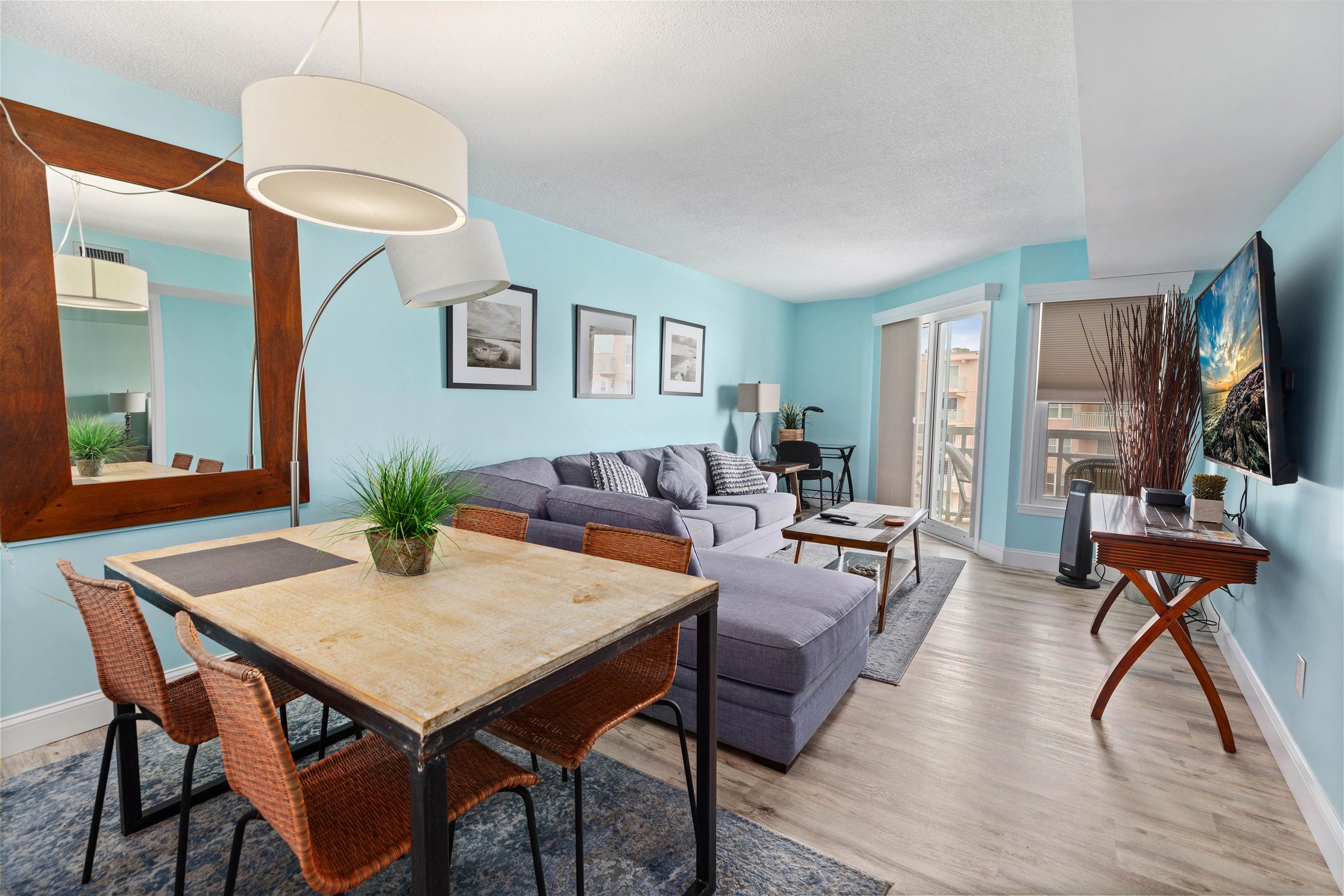 9905 Seapointe Boulevard - Picture 2