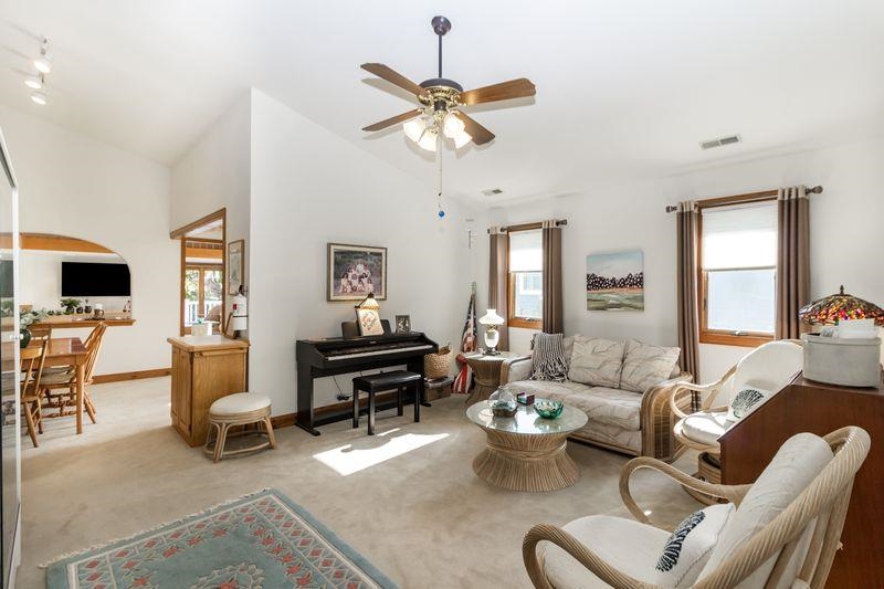 1348 Missouri Avenue - Picture 6