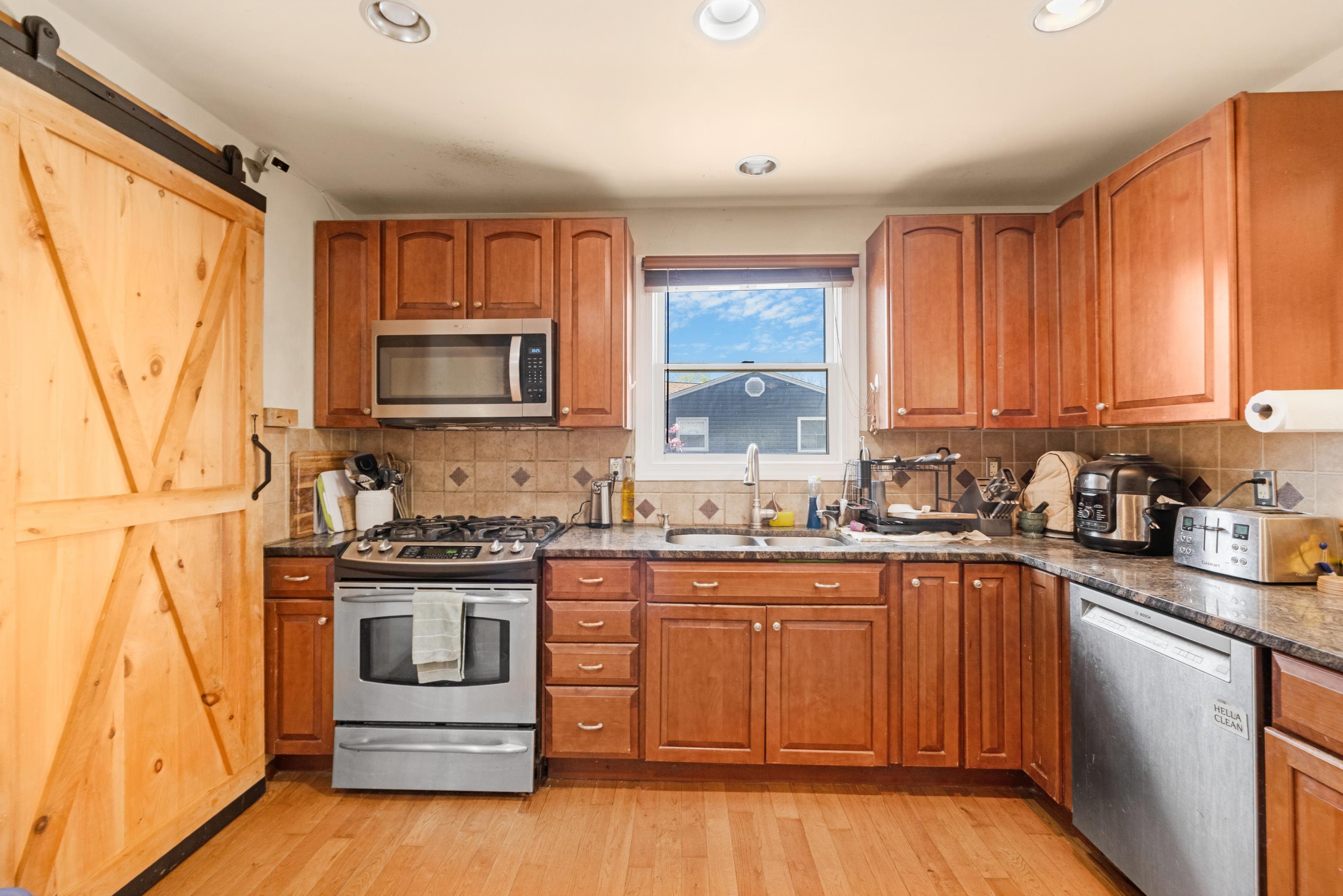 161 Briarwood Drive - Picture 3