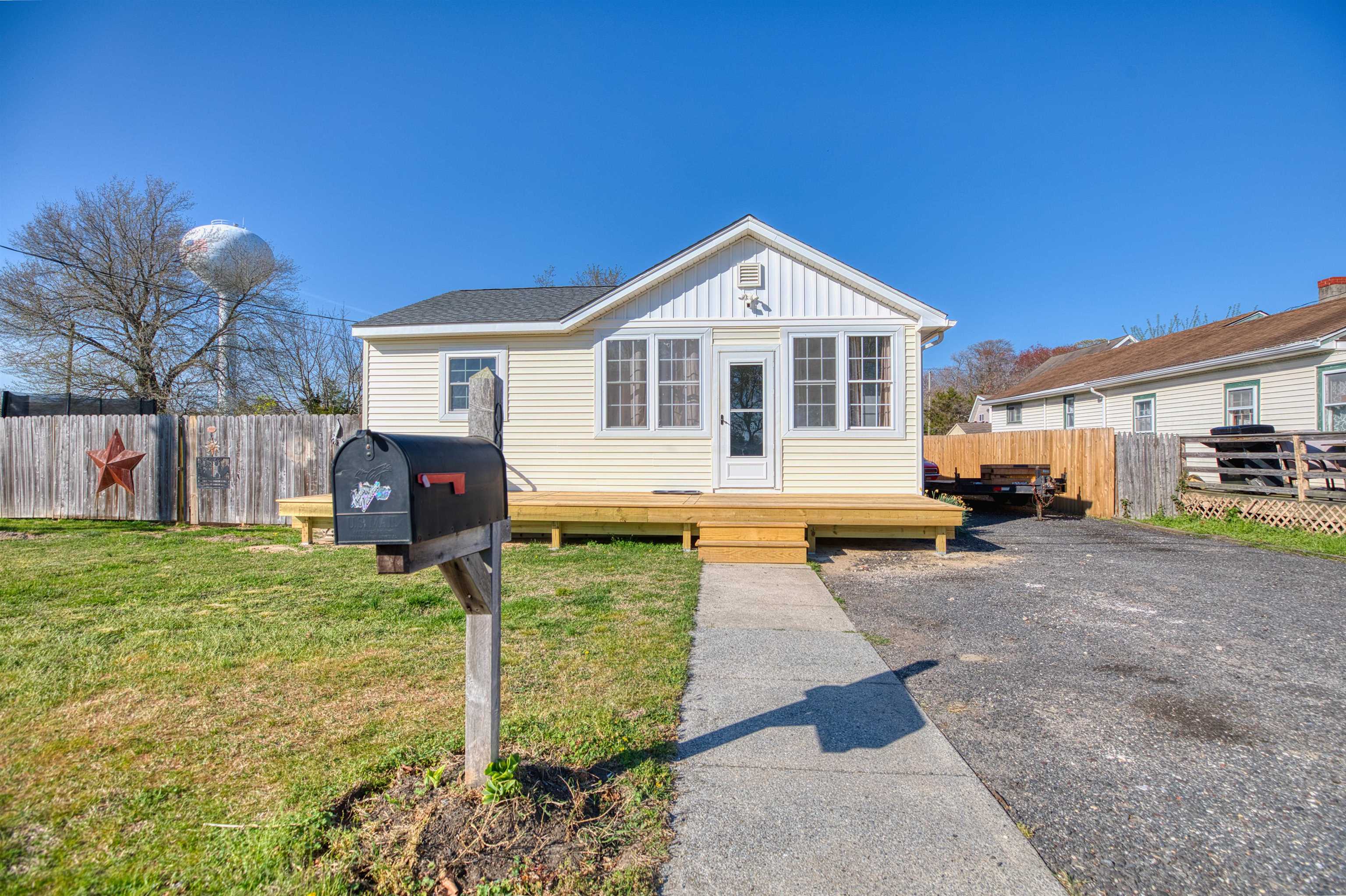 9 E Florida Avenue, Villas