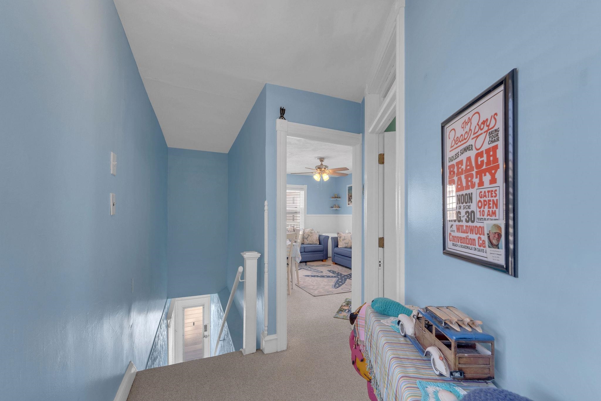 220 E Leaming Avenue