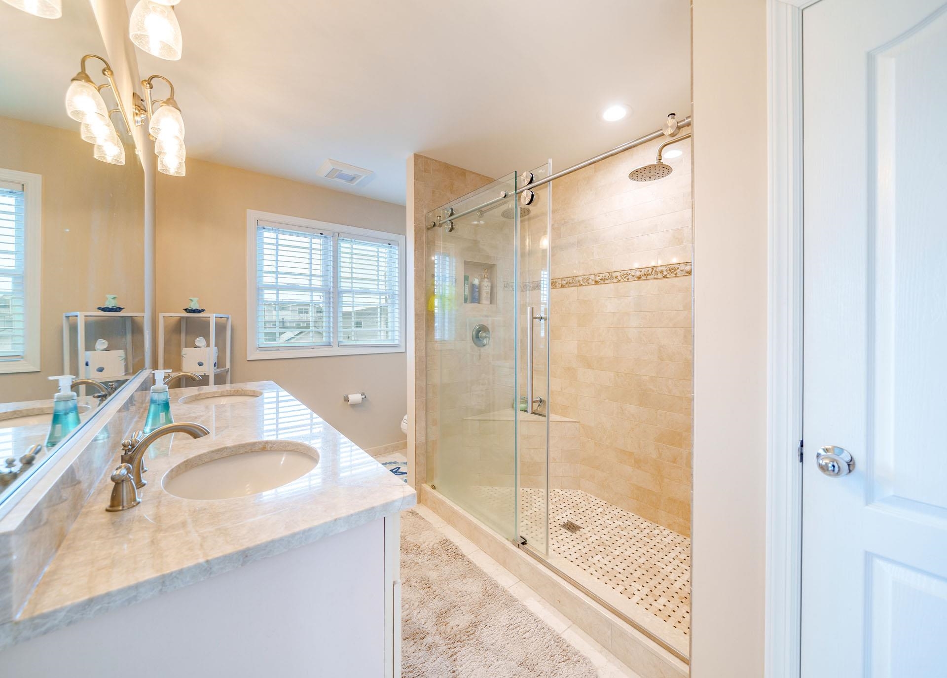 125 W Cardinal Avenue