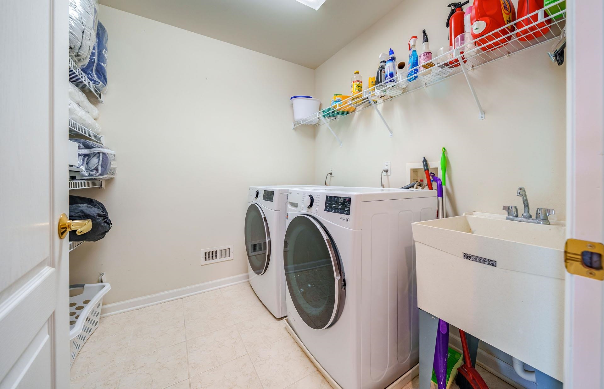 125 W Cardinal Avenue