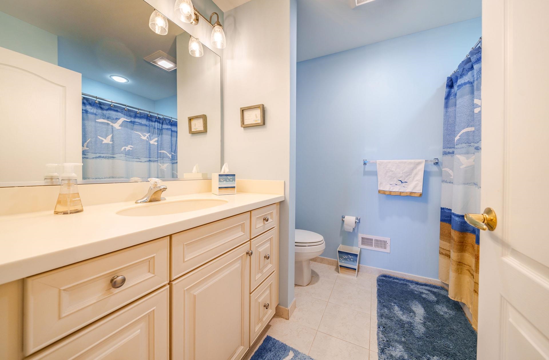 125 W Cardinal Avenue