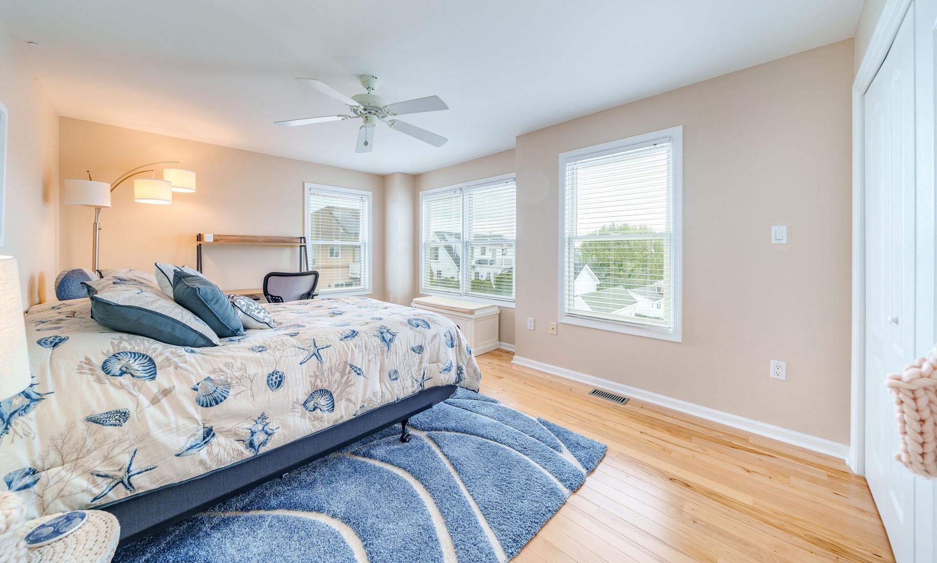 125 W Cardinal Avenue