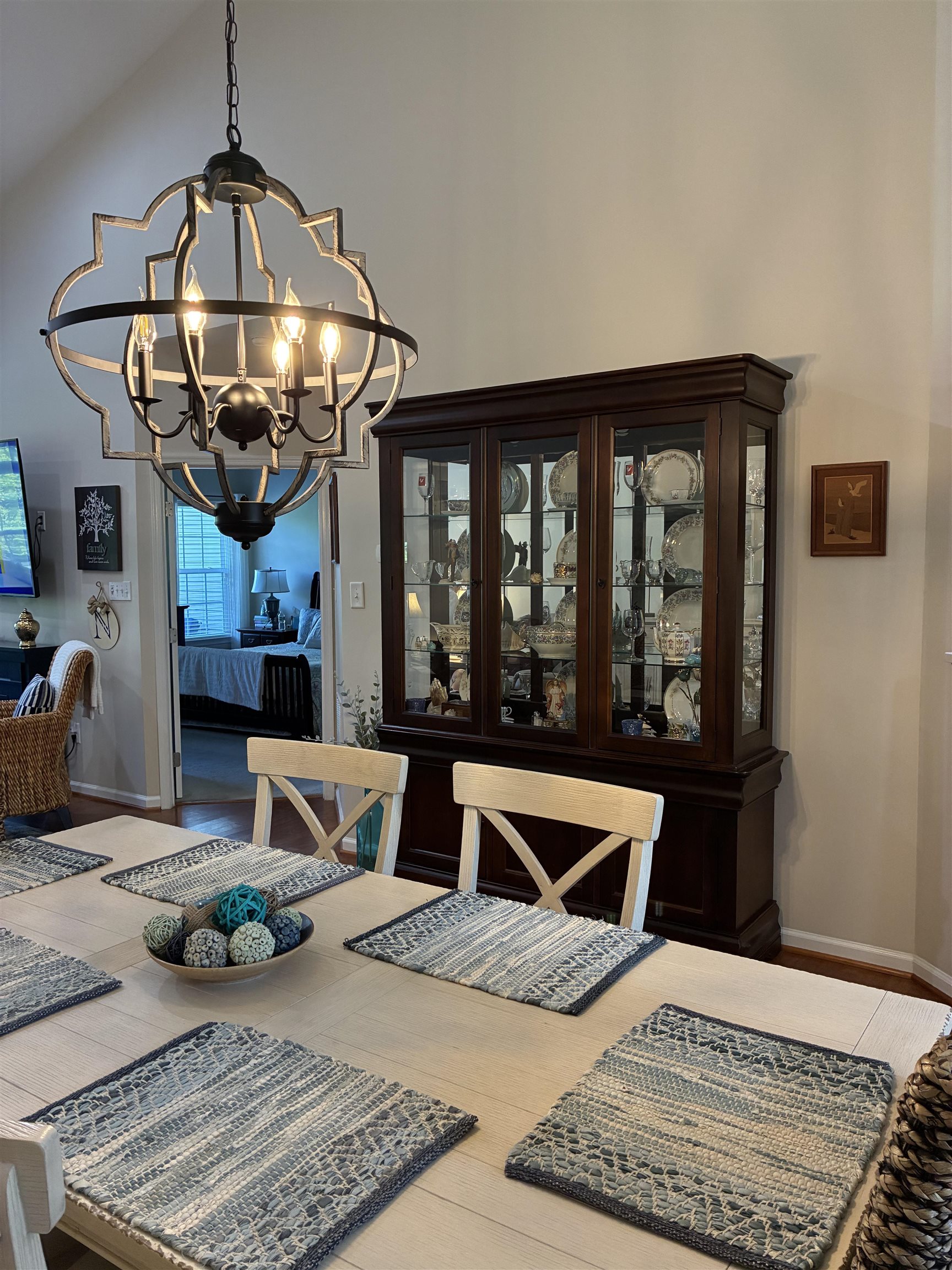 1505 Tidewater Avenue