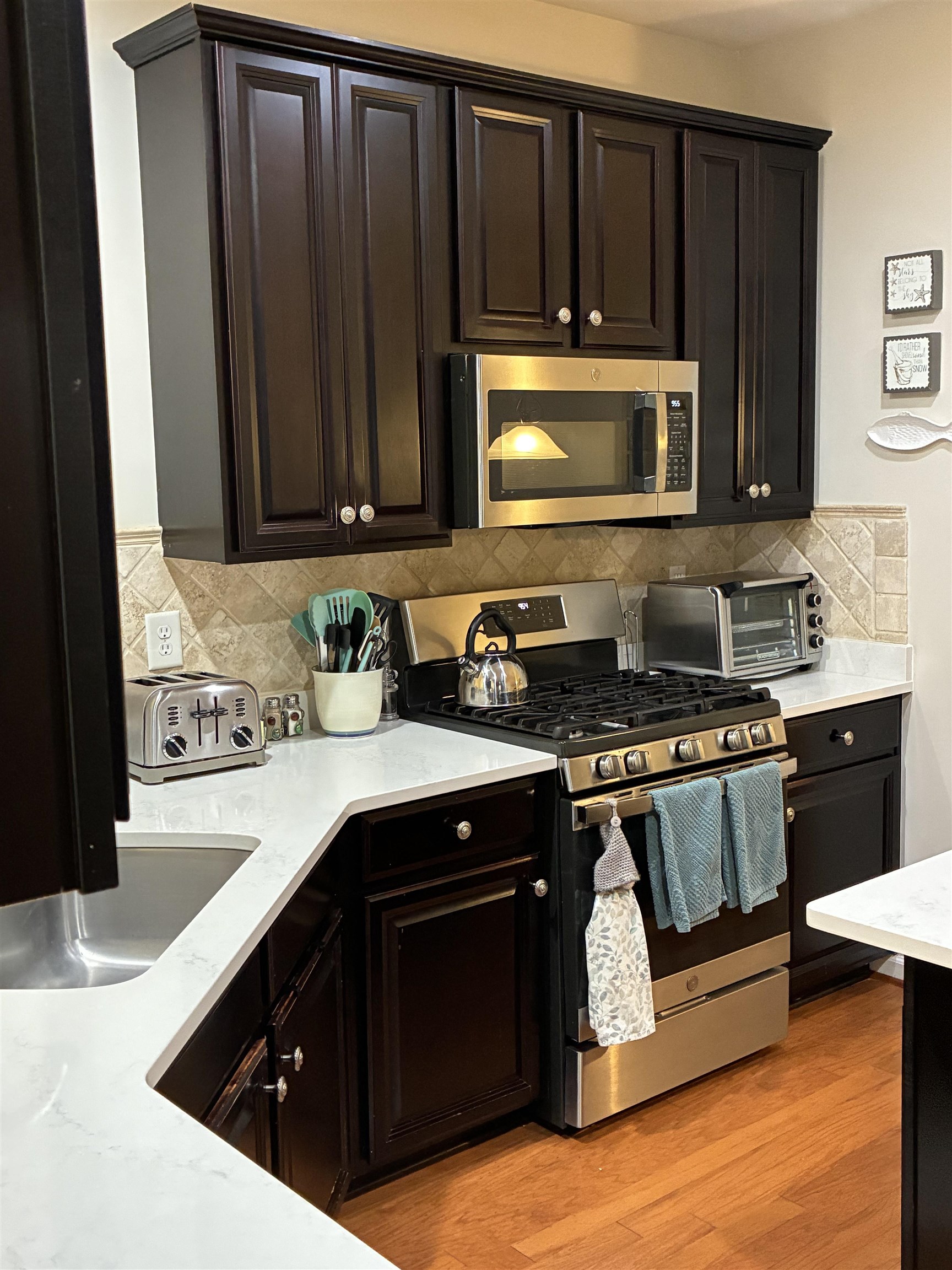 1505 Tidewater Avenue