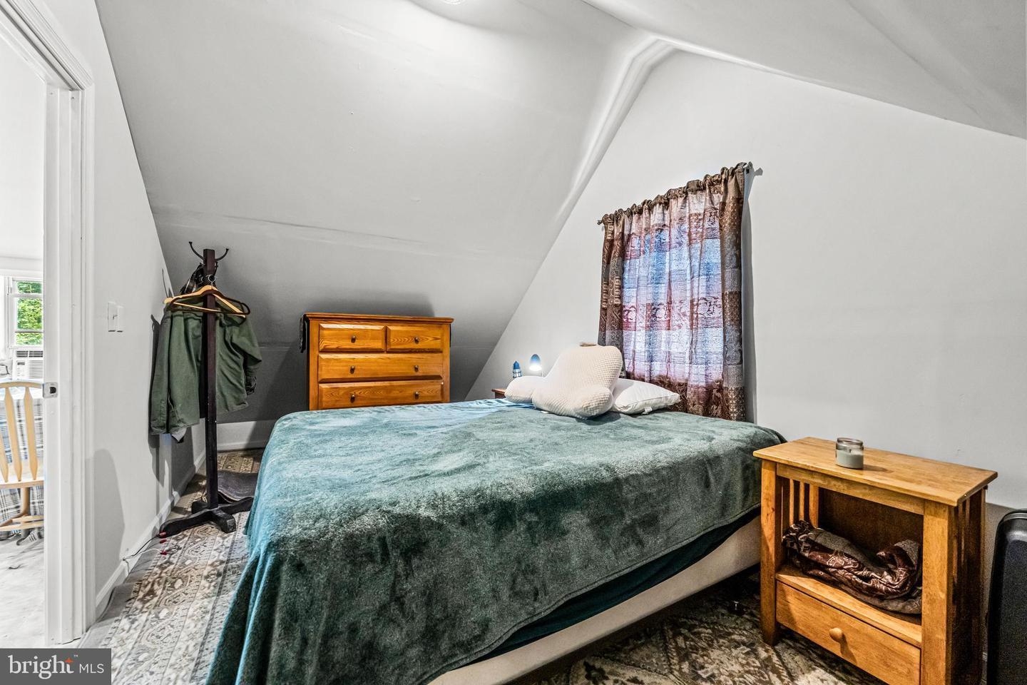 668 Crawford Road - Picture 42