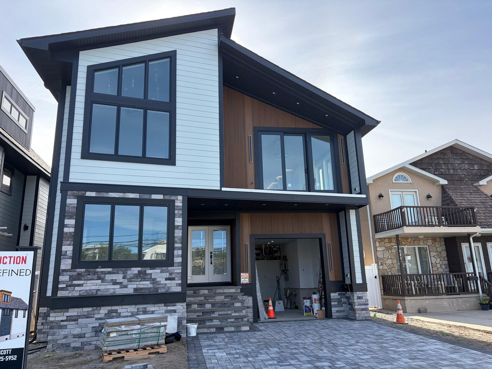 7803 Seaview Avenue - Picture 1