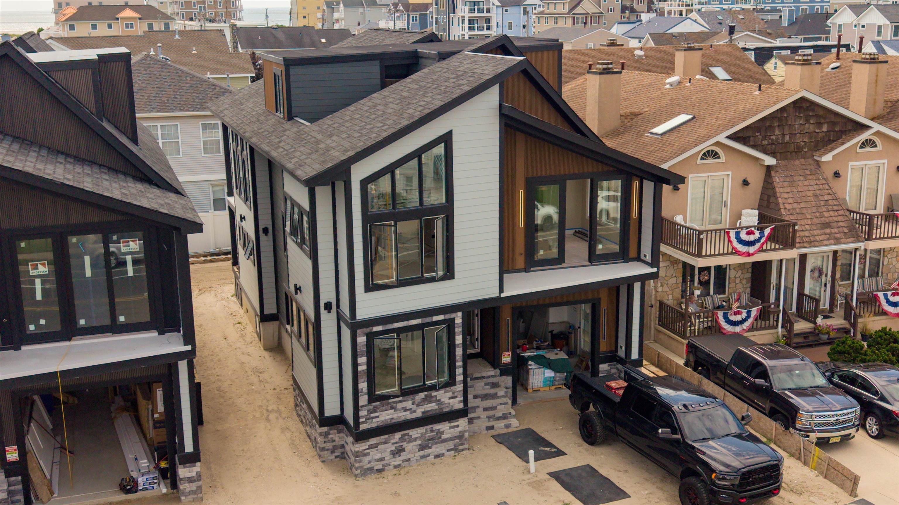 7803 Seaview Avenue - Picture 3