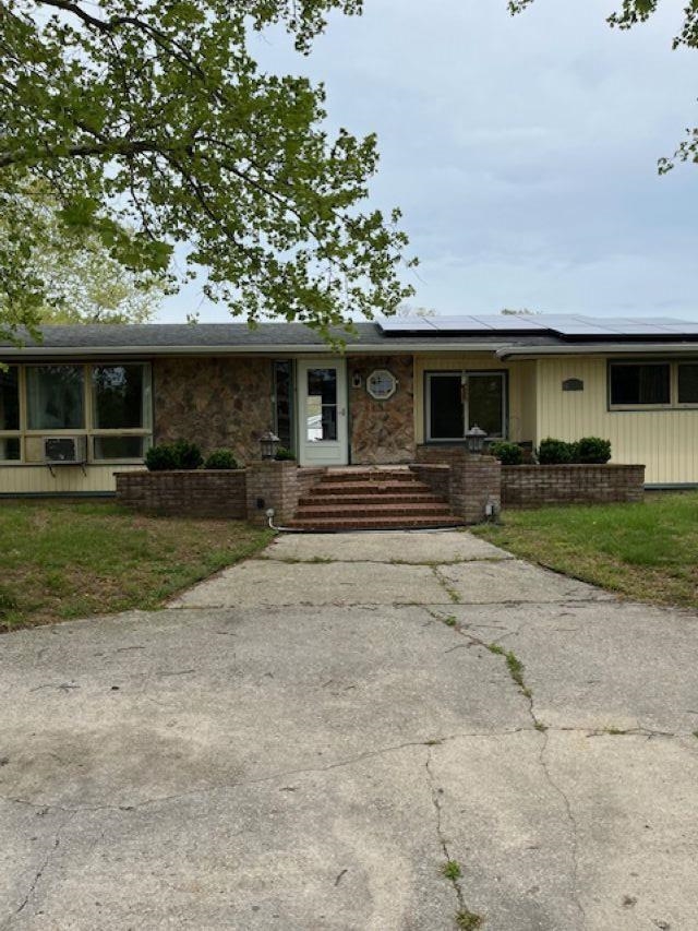 210 Railroad Avenue - Rio Grande