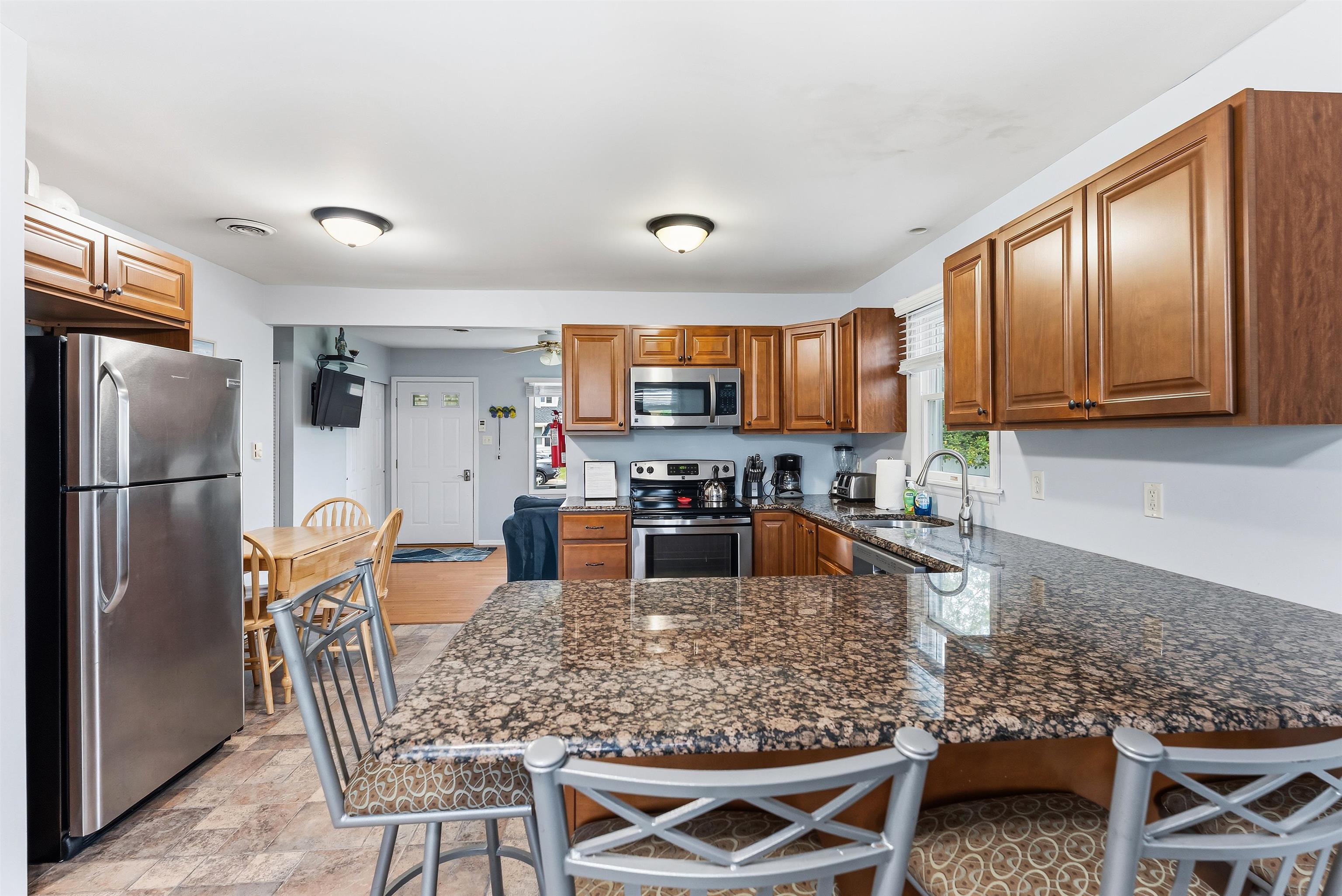 261169 | Photo 11