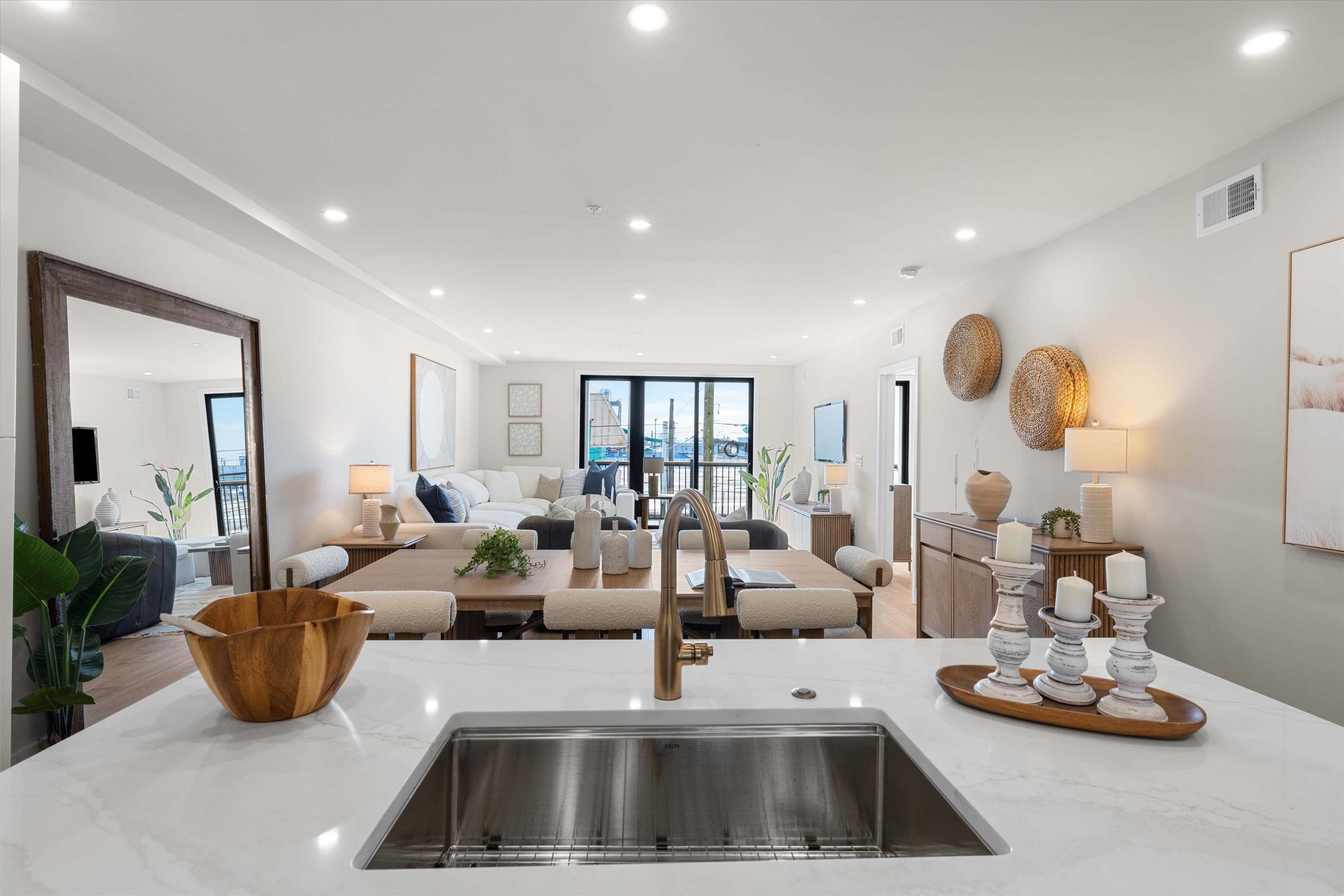 261170 | Photo 29